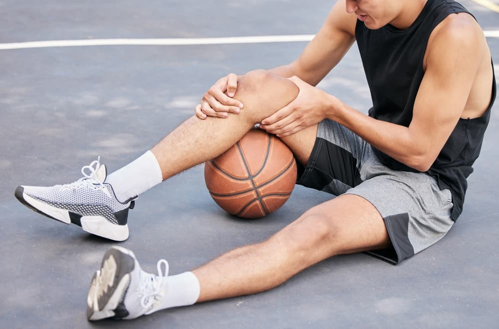 How HBOT Accelerates Healing for Sports Injuries