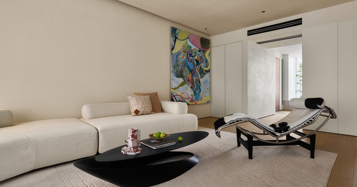 Modern Living Room in Neutral Tones | Feel Design