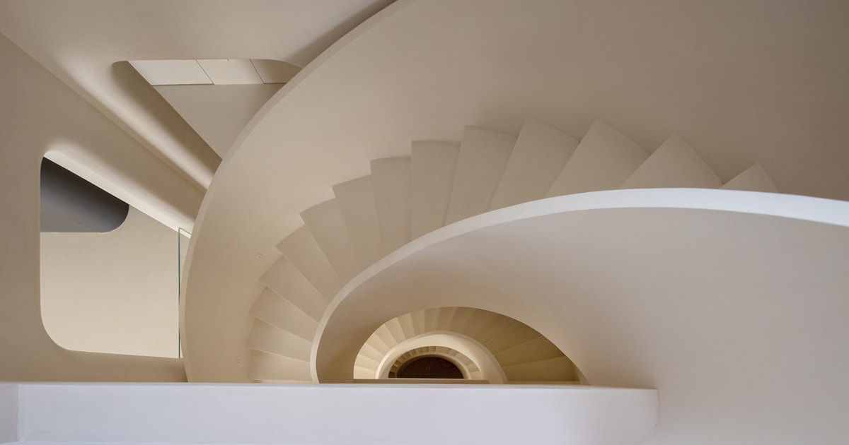 Modern Interior Design Staircase in White | Feel Design
