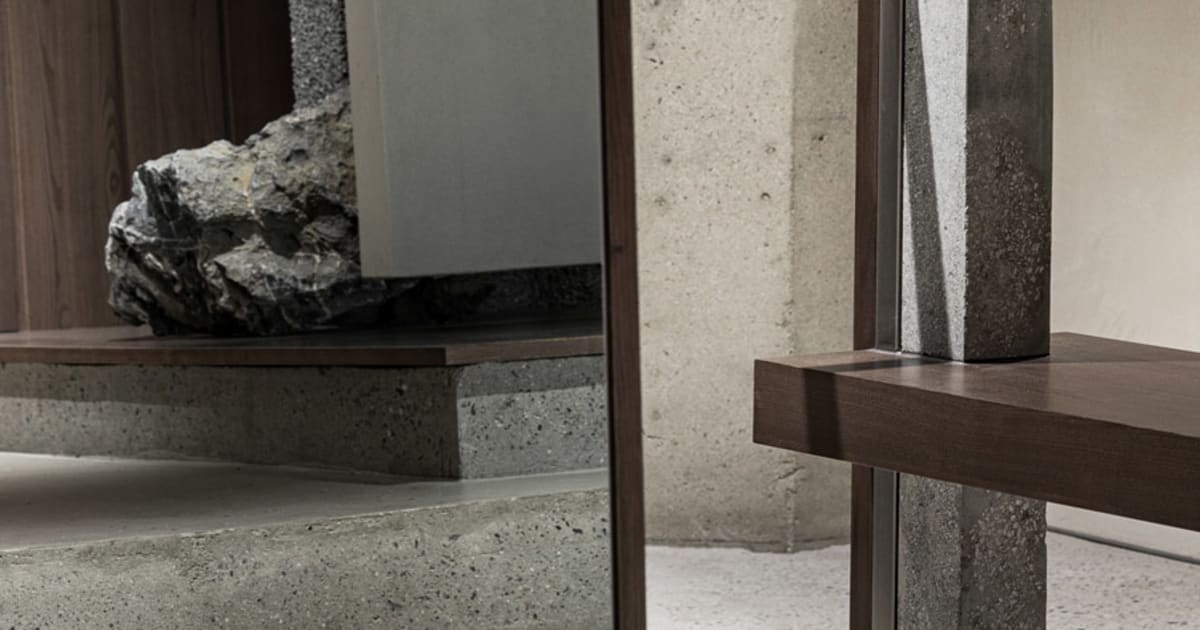 Modern Interior Concrete and Wood Stairs and Plate | Feel Design