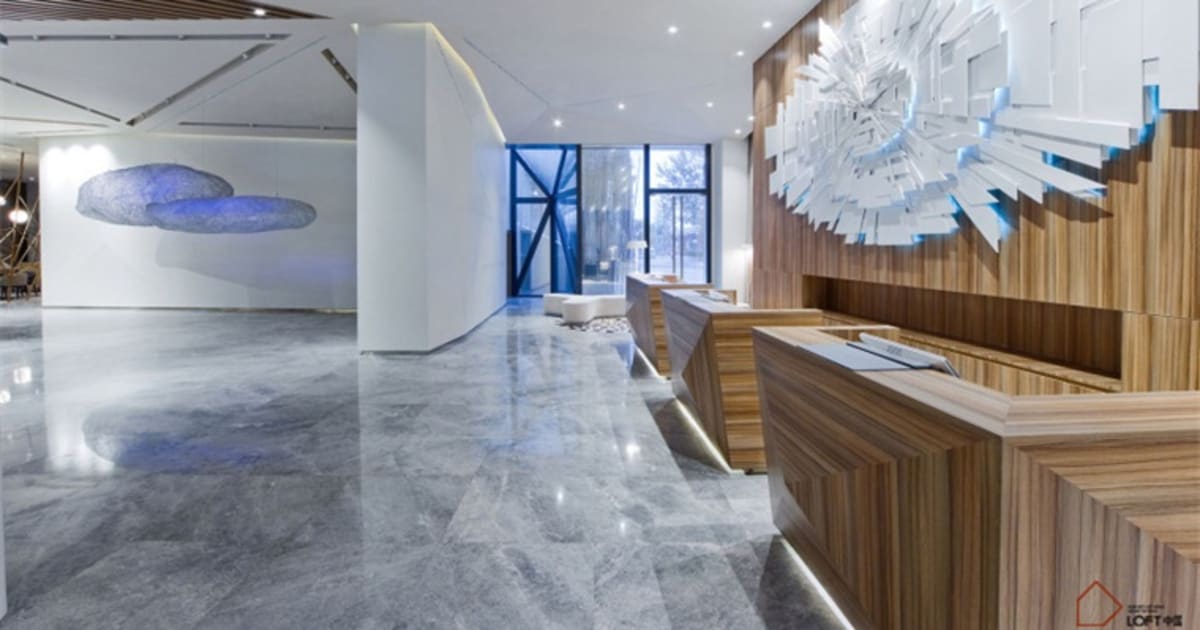 Modern Corporate Lobby in Concrete and Wood | Feel Design