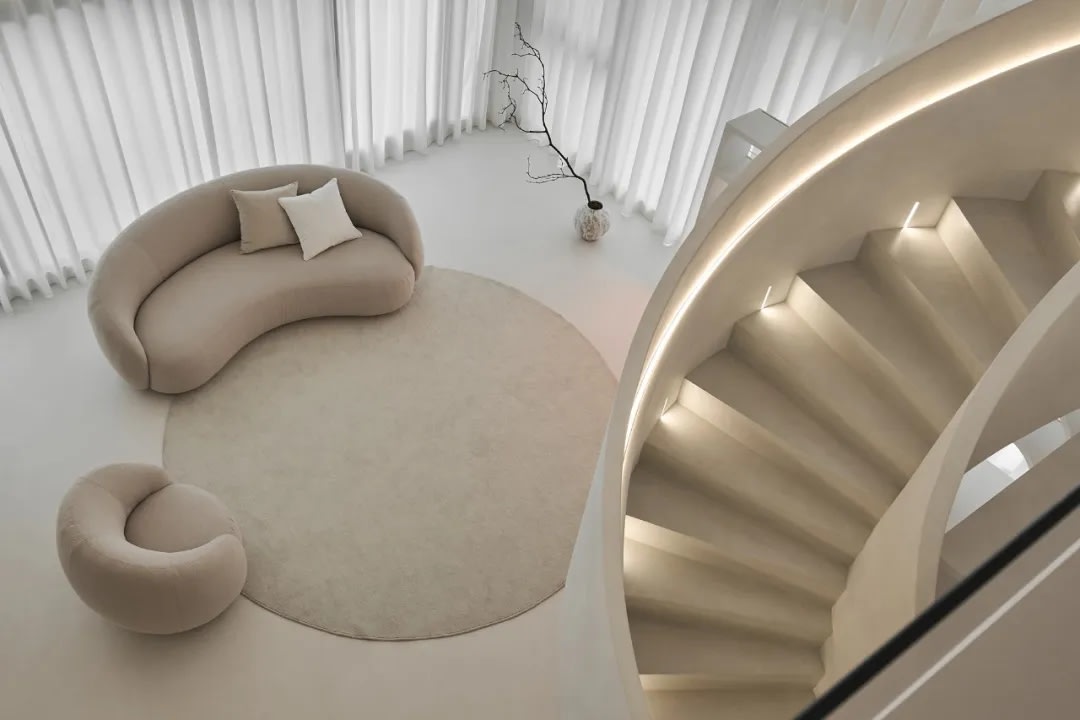 Curved kidney shaped sofa beige cream living room elegant modern design