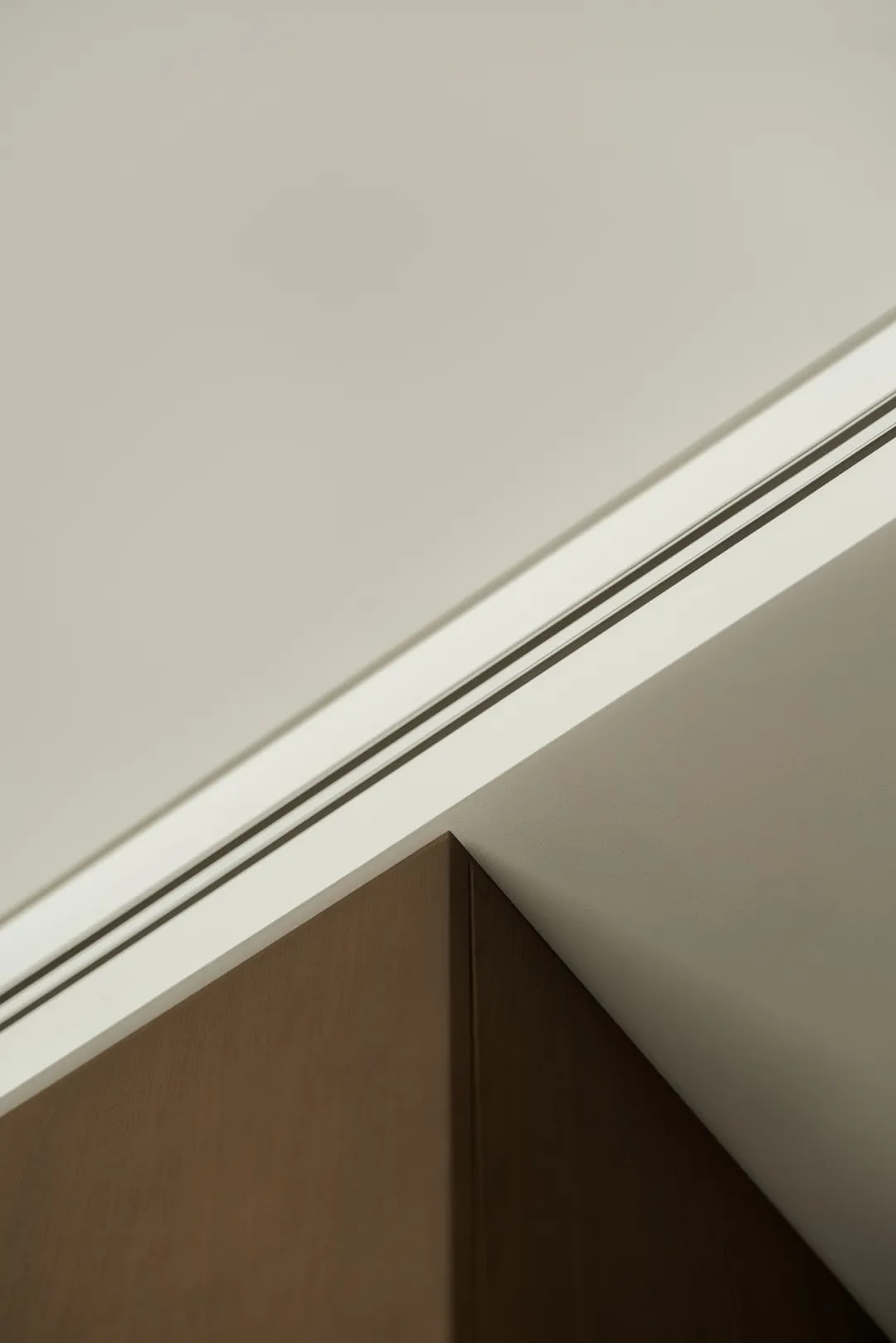 주방 수납장 디테일 하드웨어