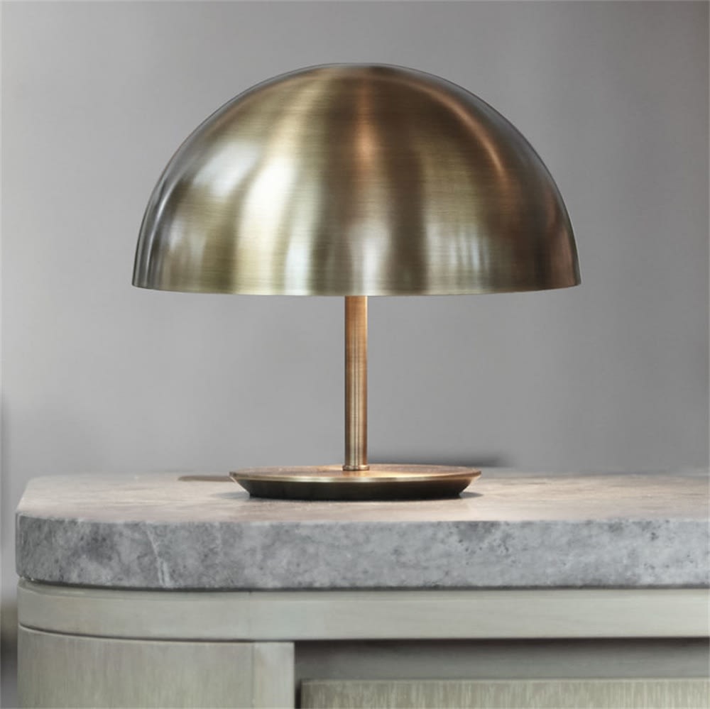 真鍮ペンダントライトのあるリビング