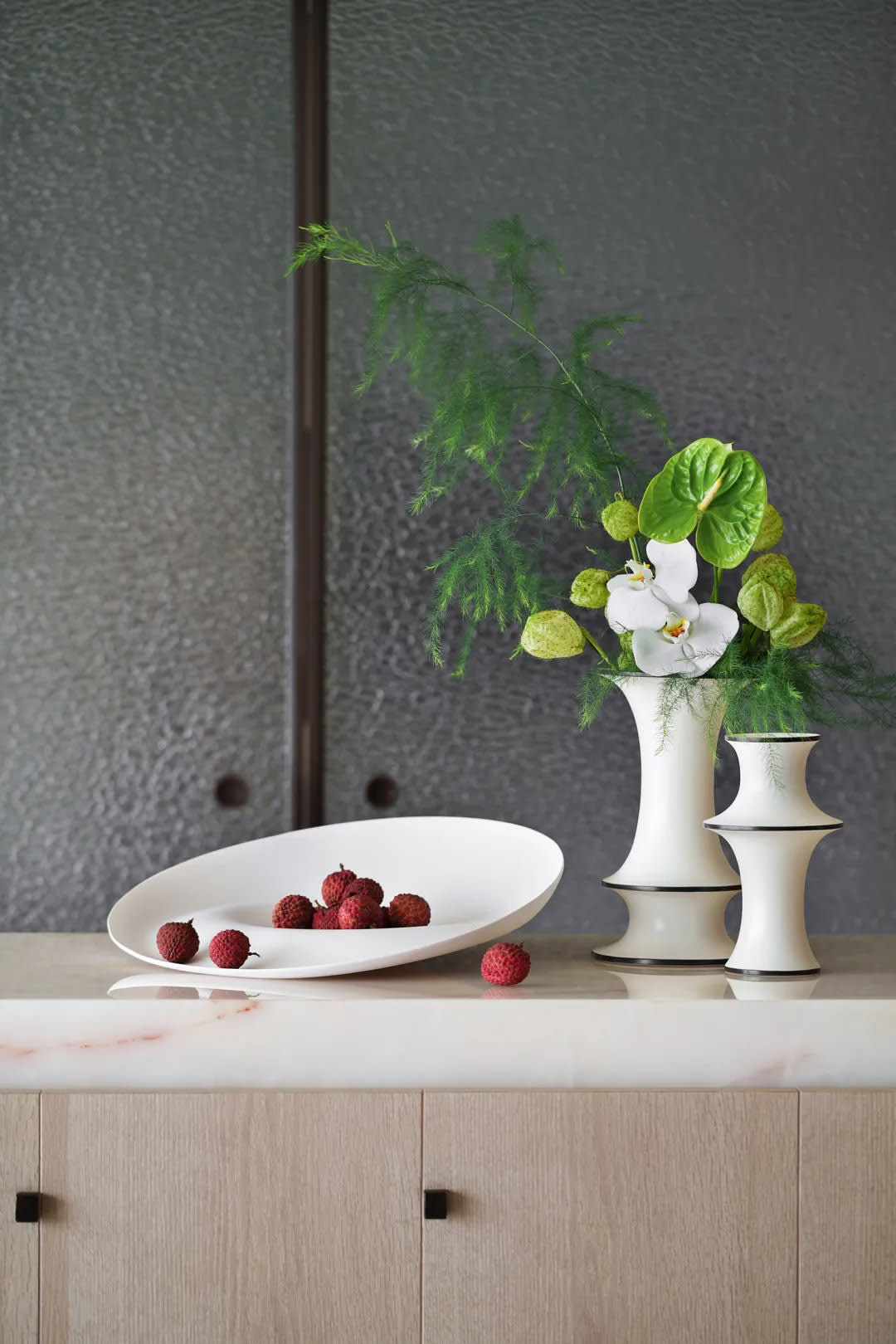 미니멀 공간의 그린 플랜트 인테리어