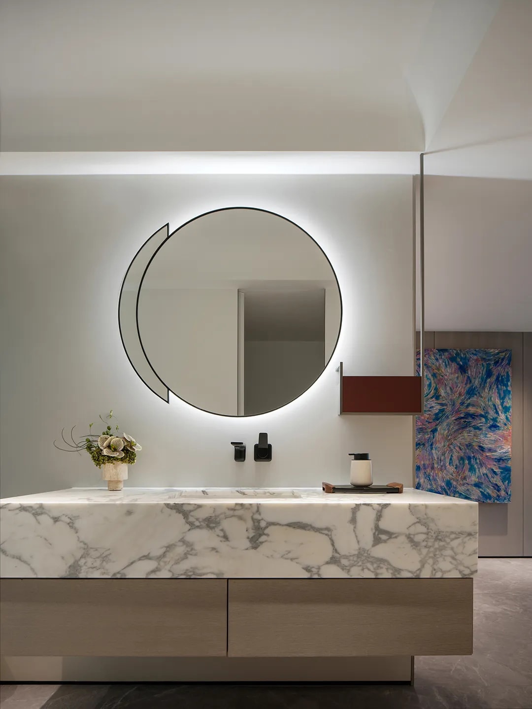 現代浴室洗漱台設計