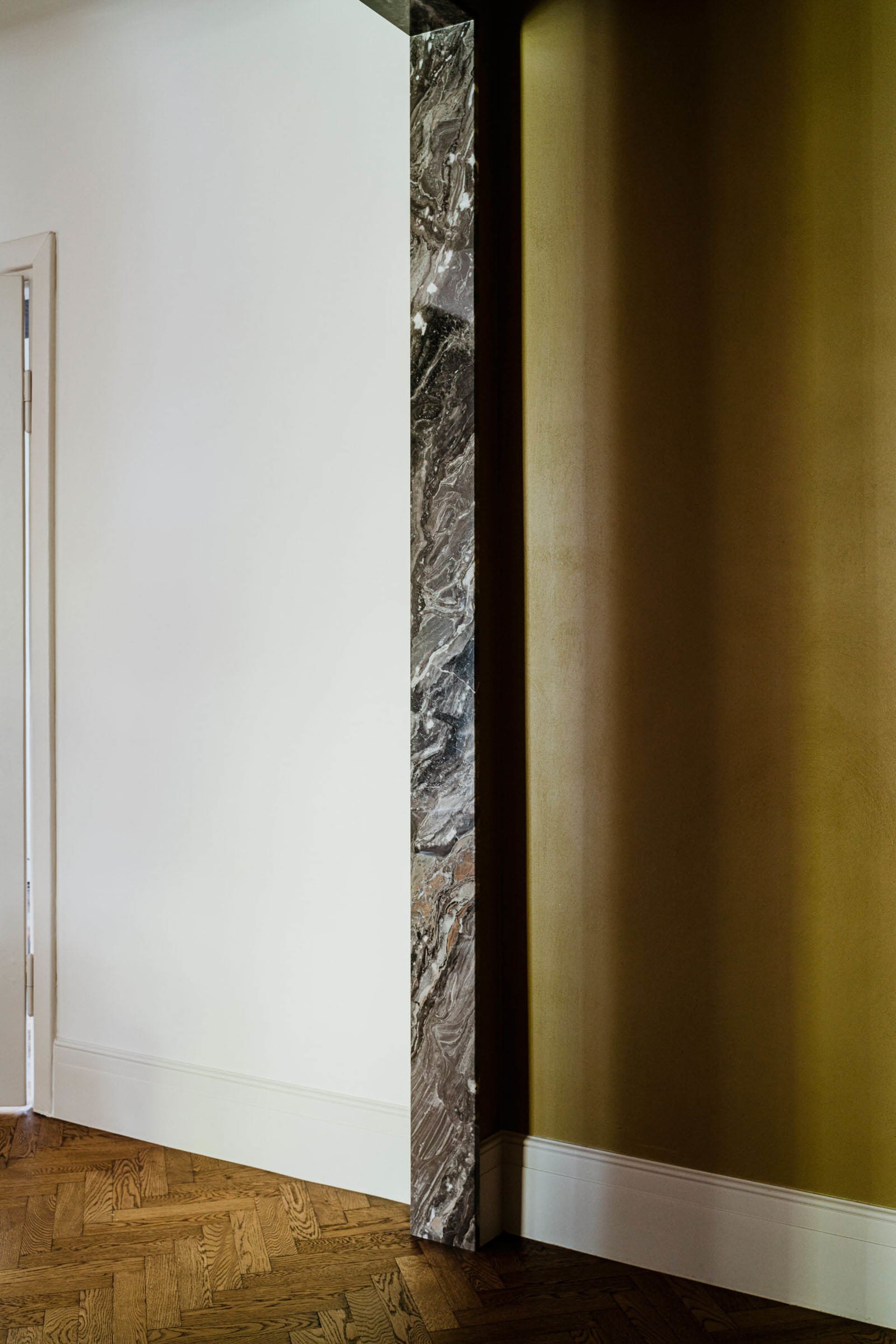 Marble wall in an interior setting.