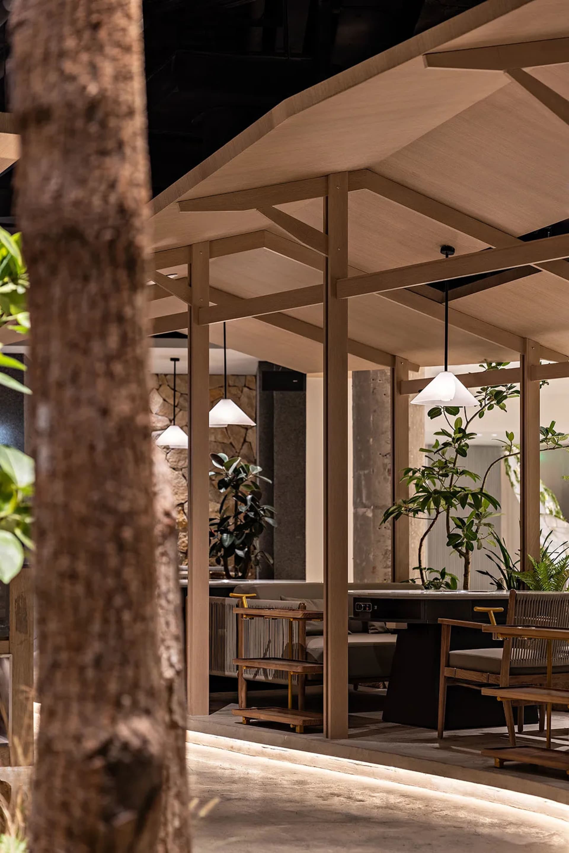 Elegant Dining Concept 1