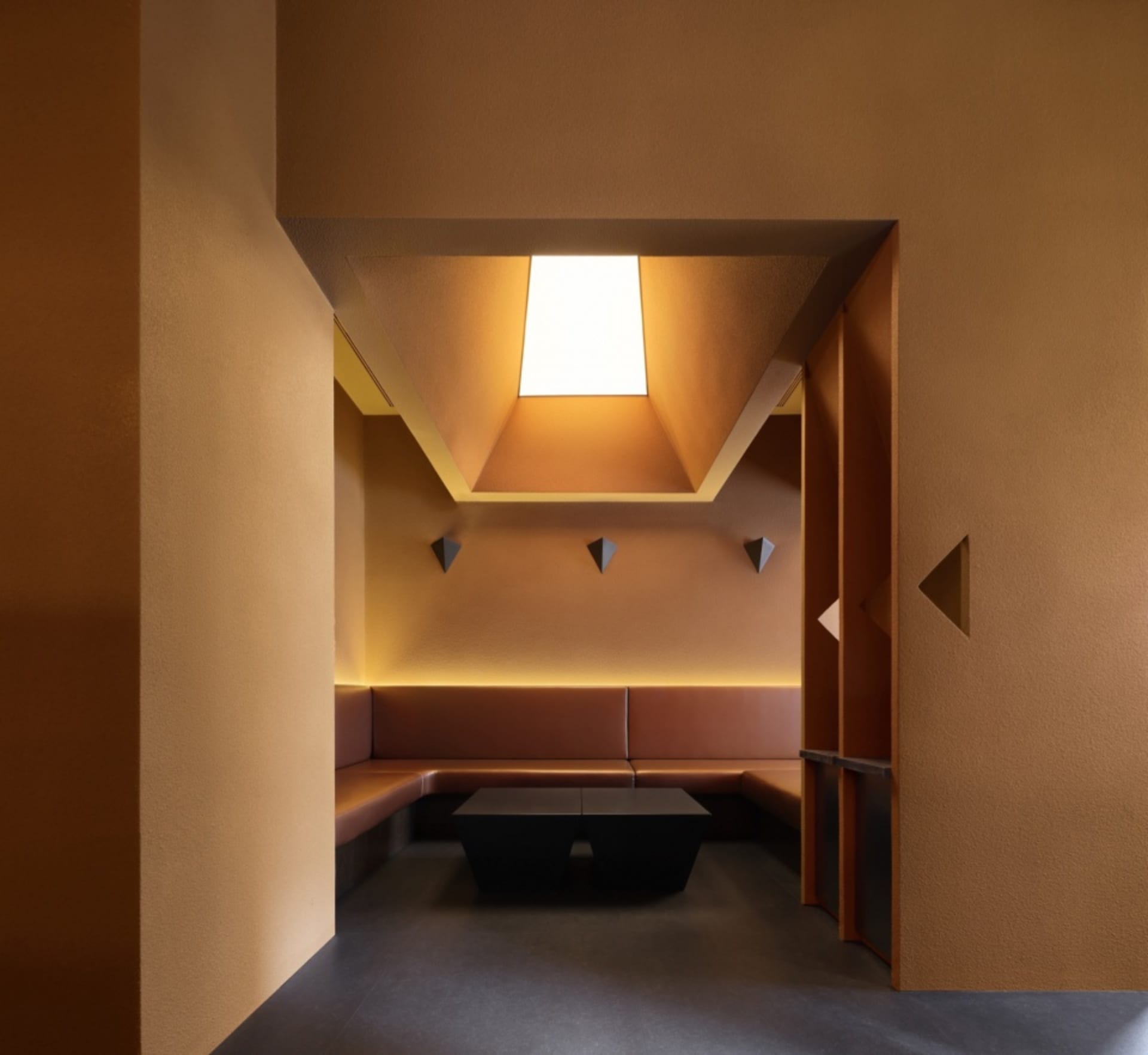 Stunning Dining Interior 4