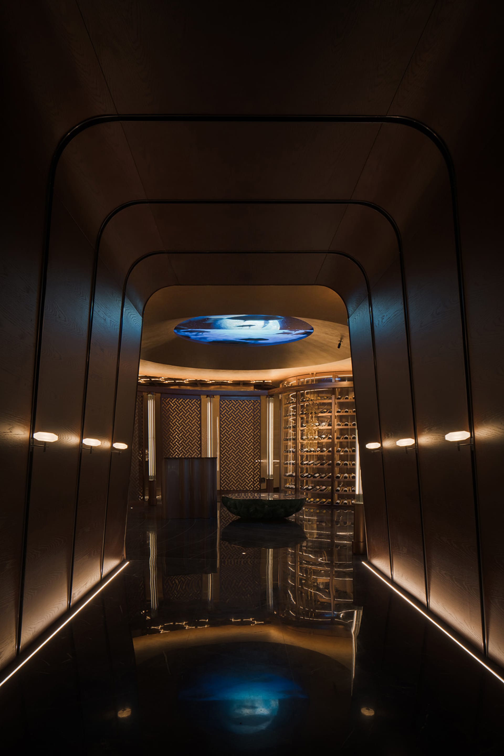 Luxurious Dining Space 1