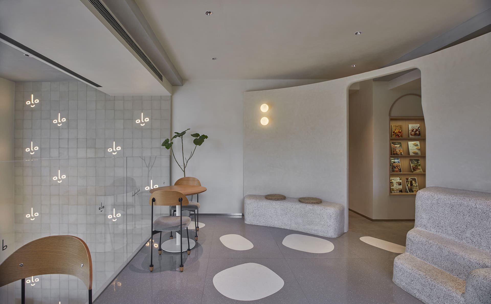 Luxurious Retail Interior 1