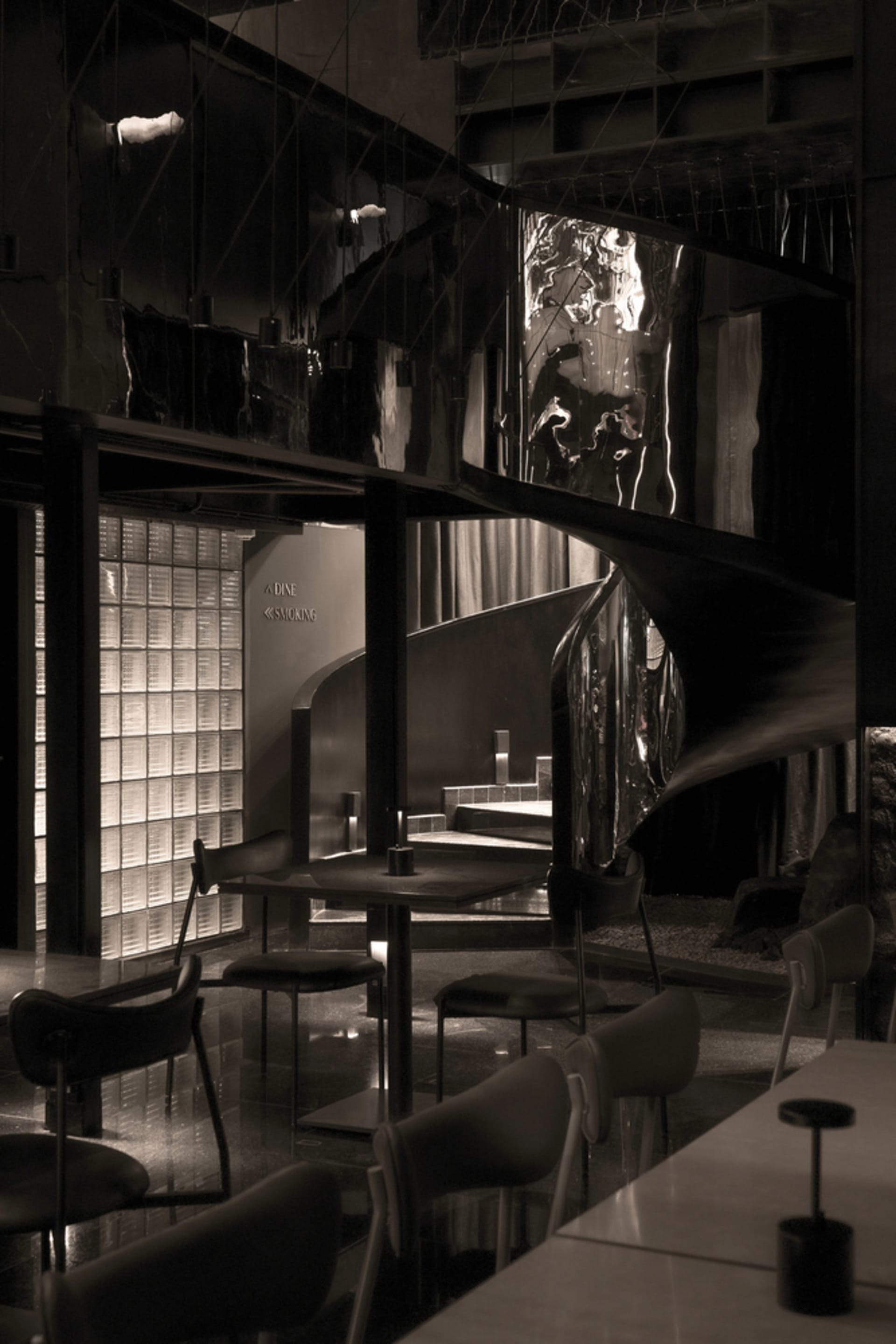 Classic Dining Design 1