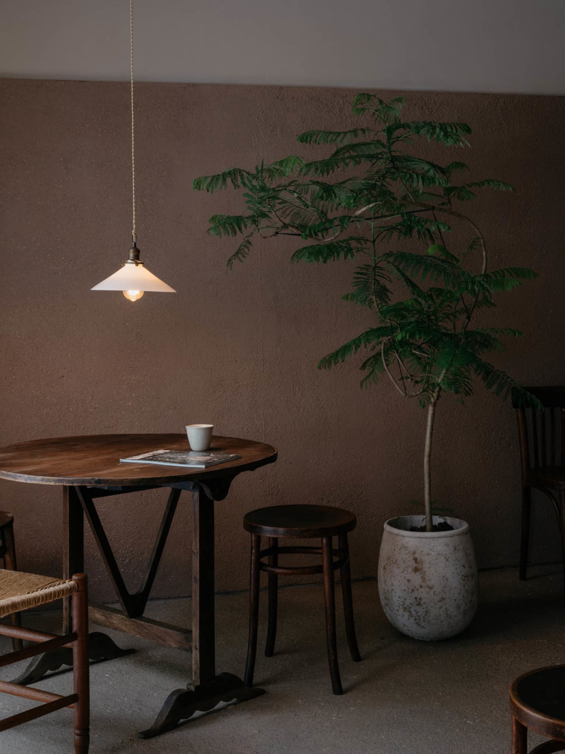 Elegant Cafe Design 4