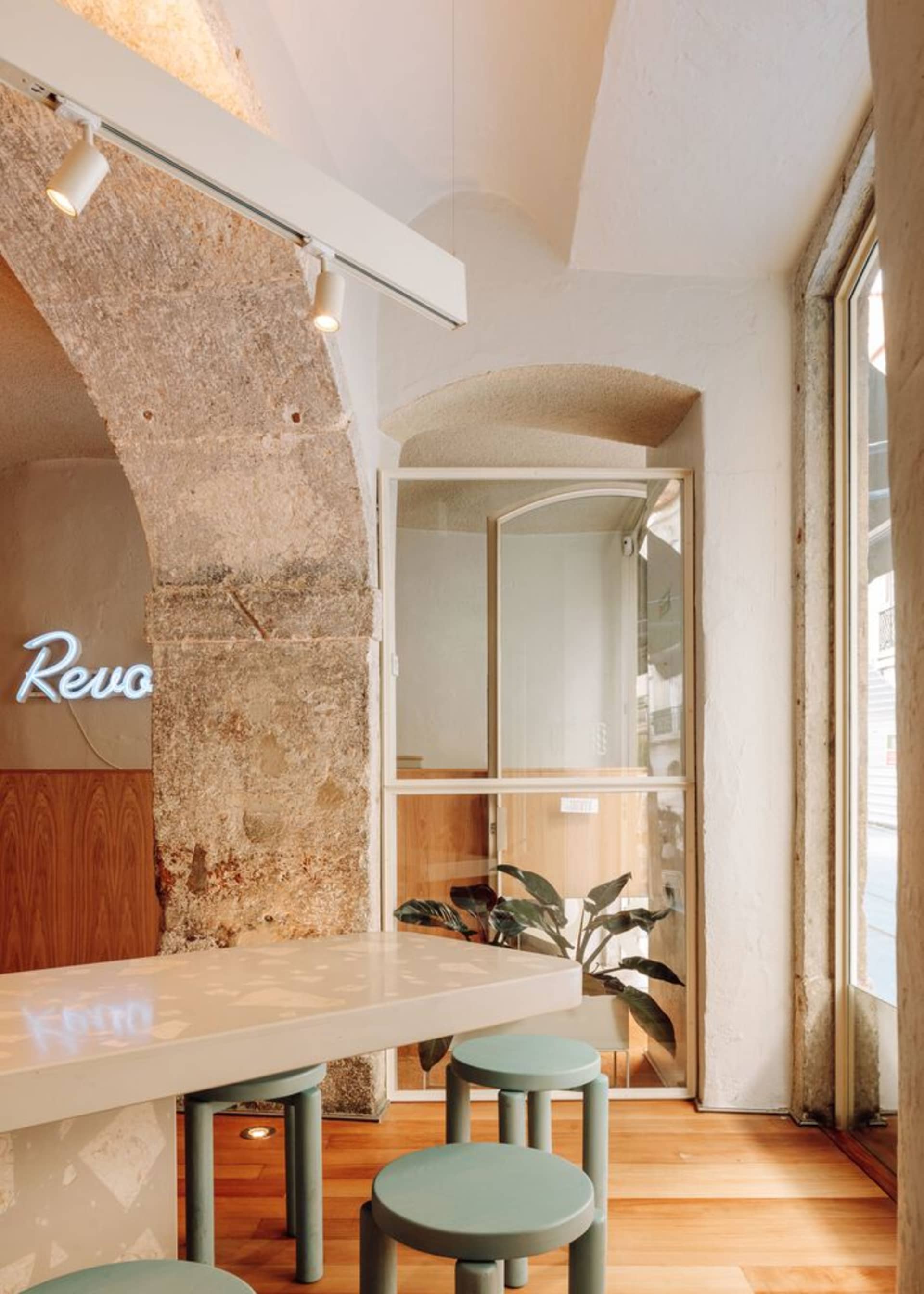 Minimalist Dining Project 4