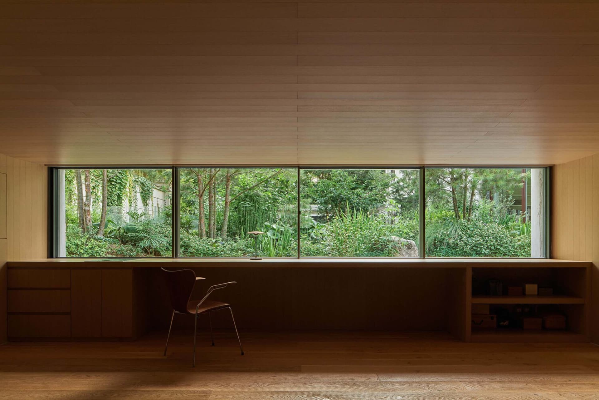 Window Design Overlooking Modern Windows Overlooking Greenery | Feel Design