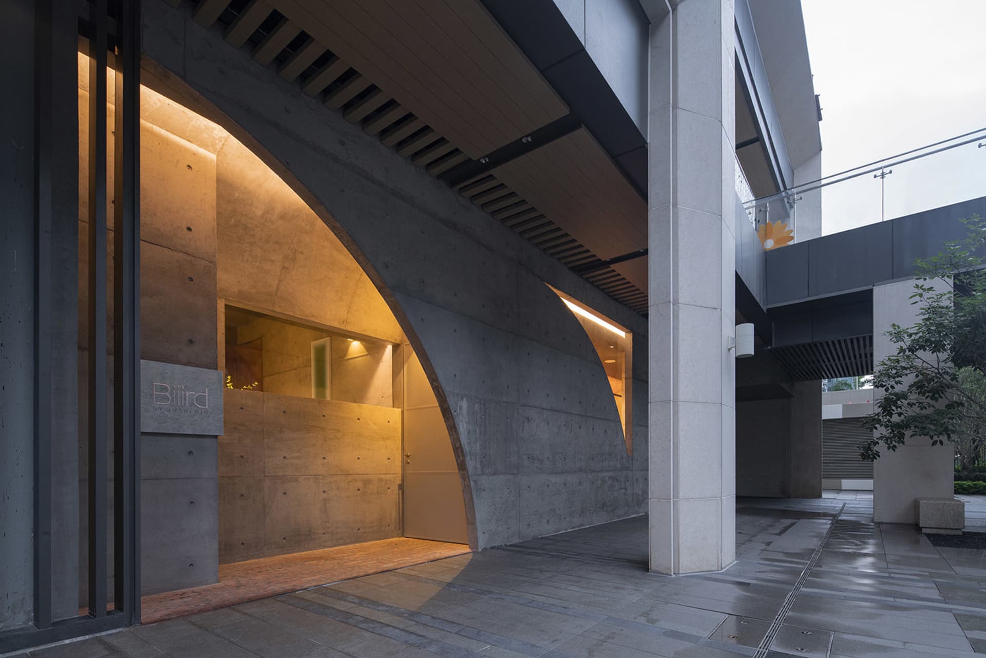 Classic Dining Space 4