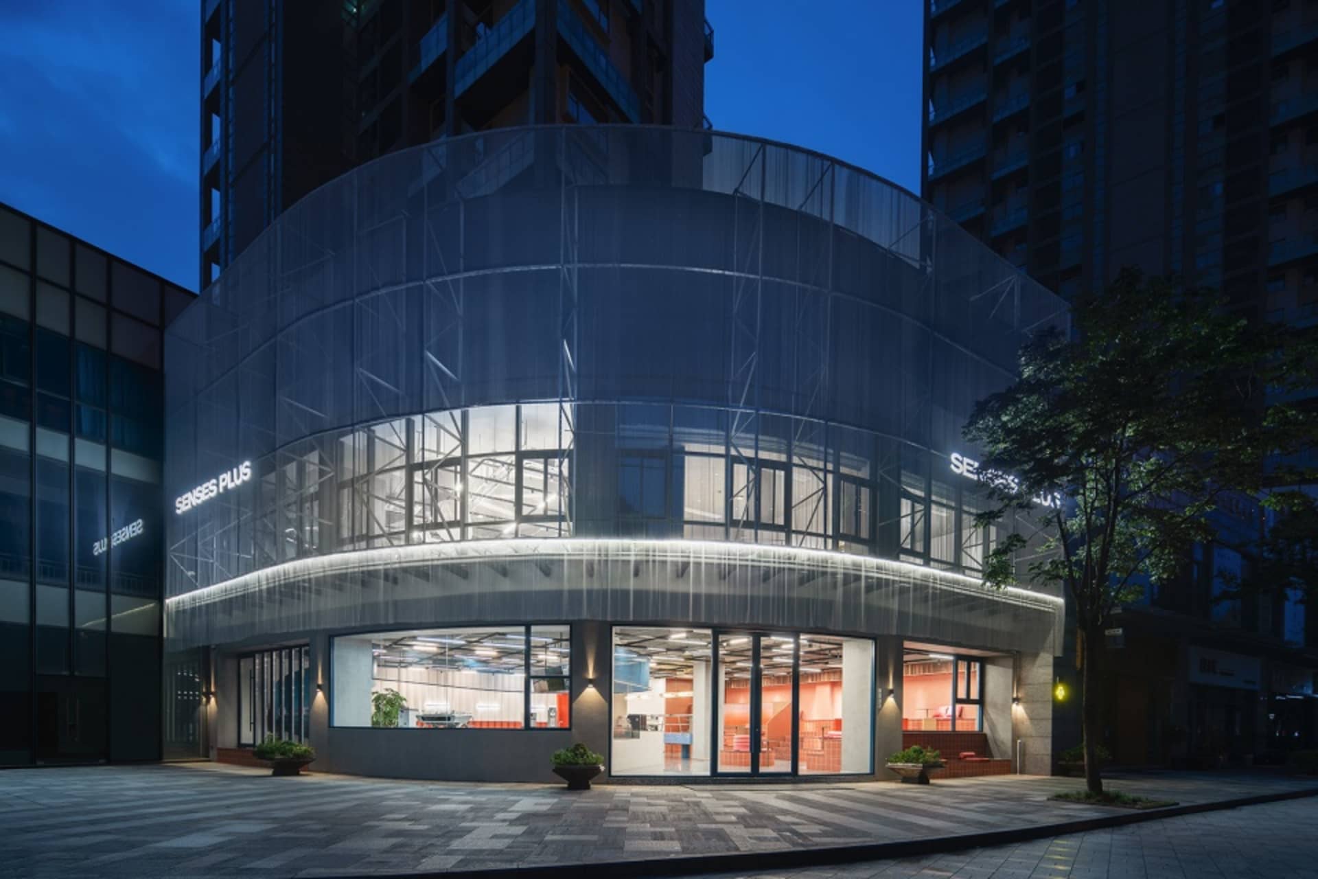 Luxurious Retail Collection 1