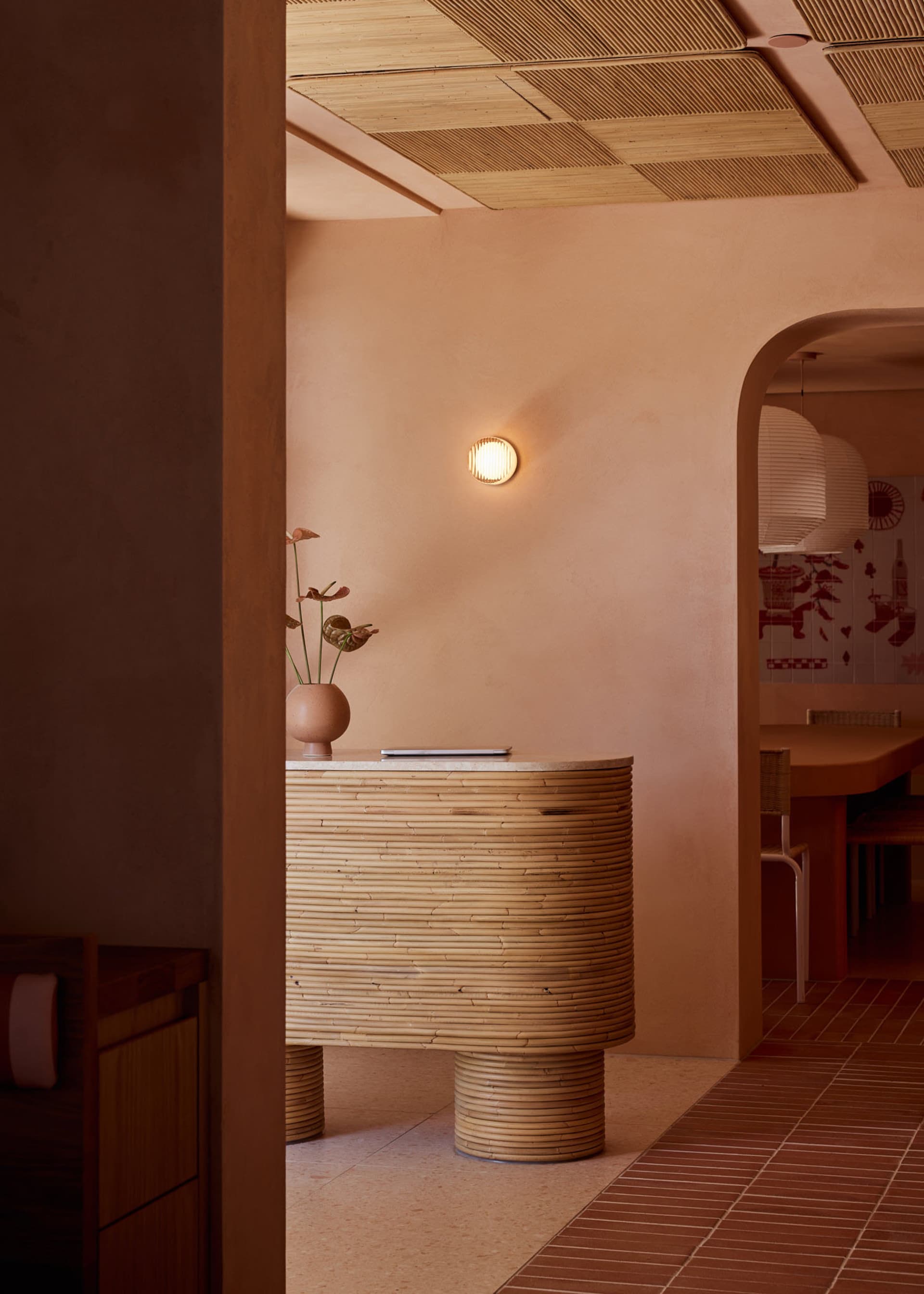 Minimalist Dining Concept 1