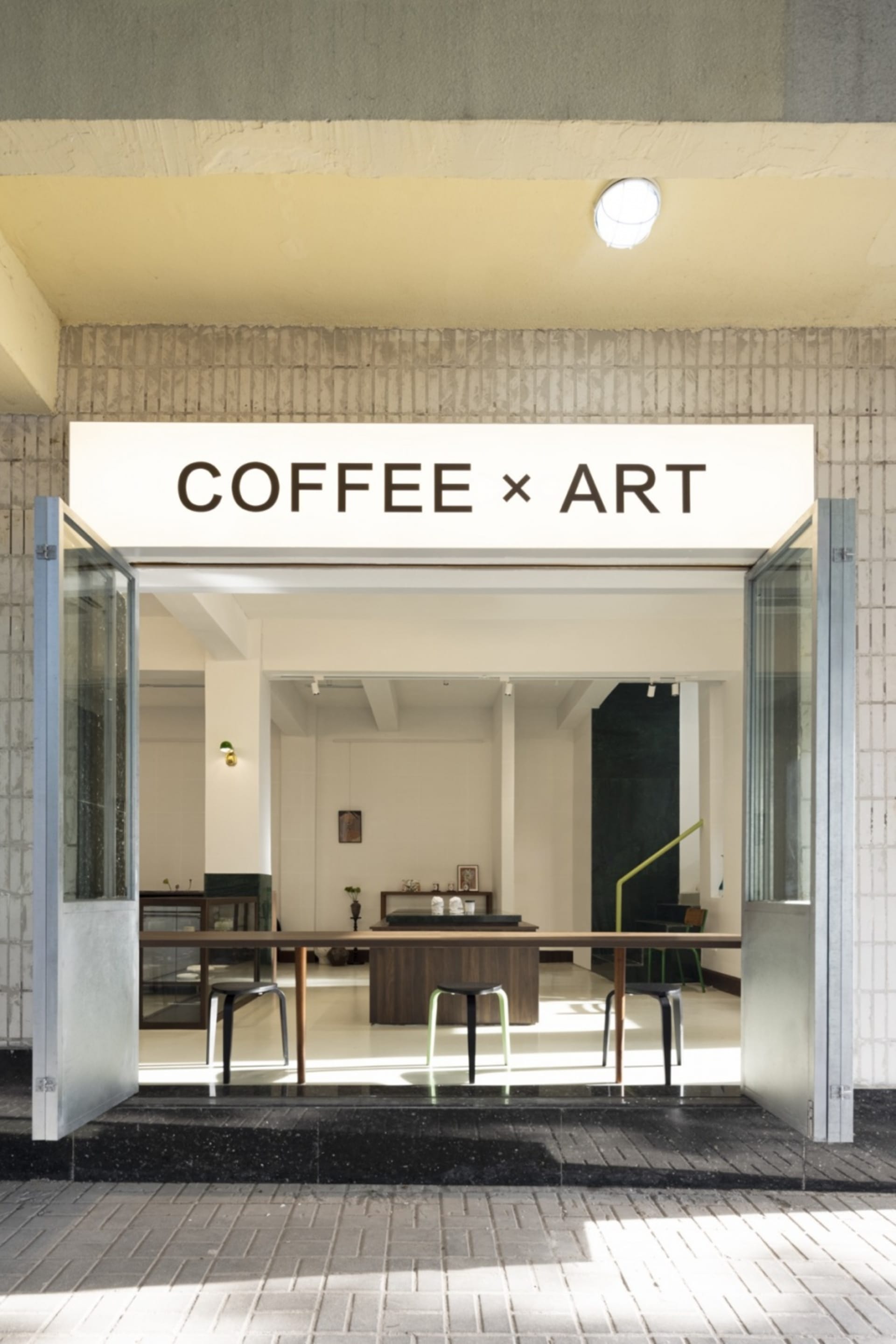 Stunning Retail Space 4