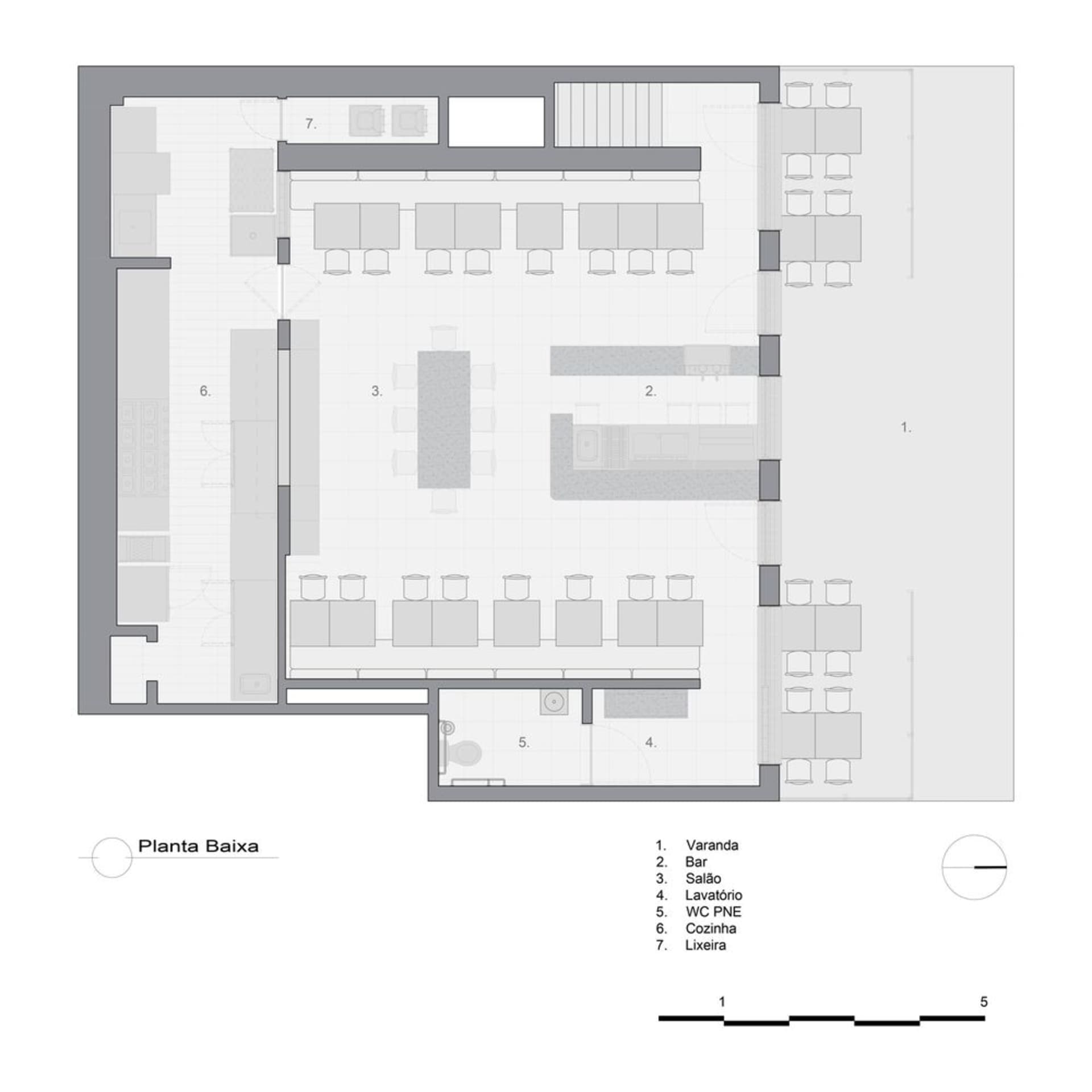 Floor plan of a coffee shop showing seating arrangements, bar area, and kitchen.