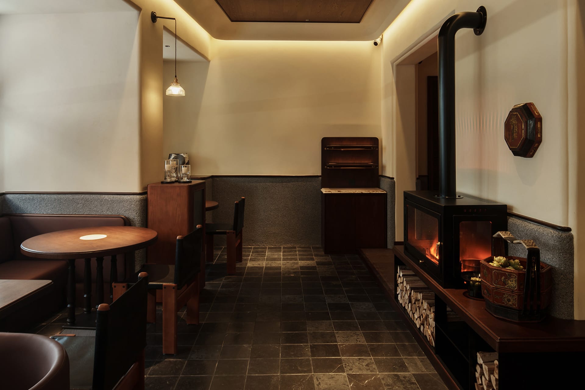 Industrial-style restaurant interior featuring wood materials.