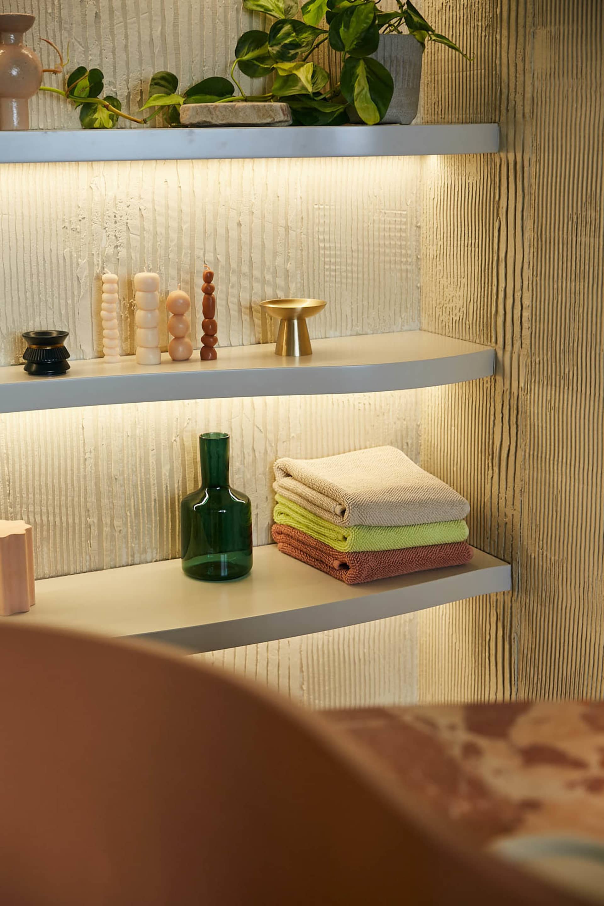 Modern bathroom shelves with ceramic and concrete
