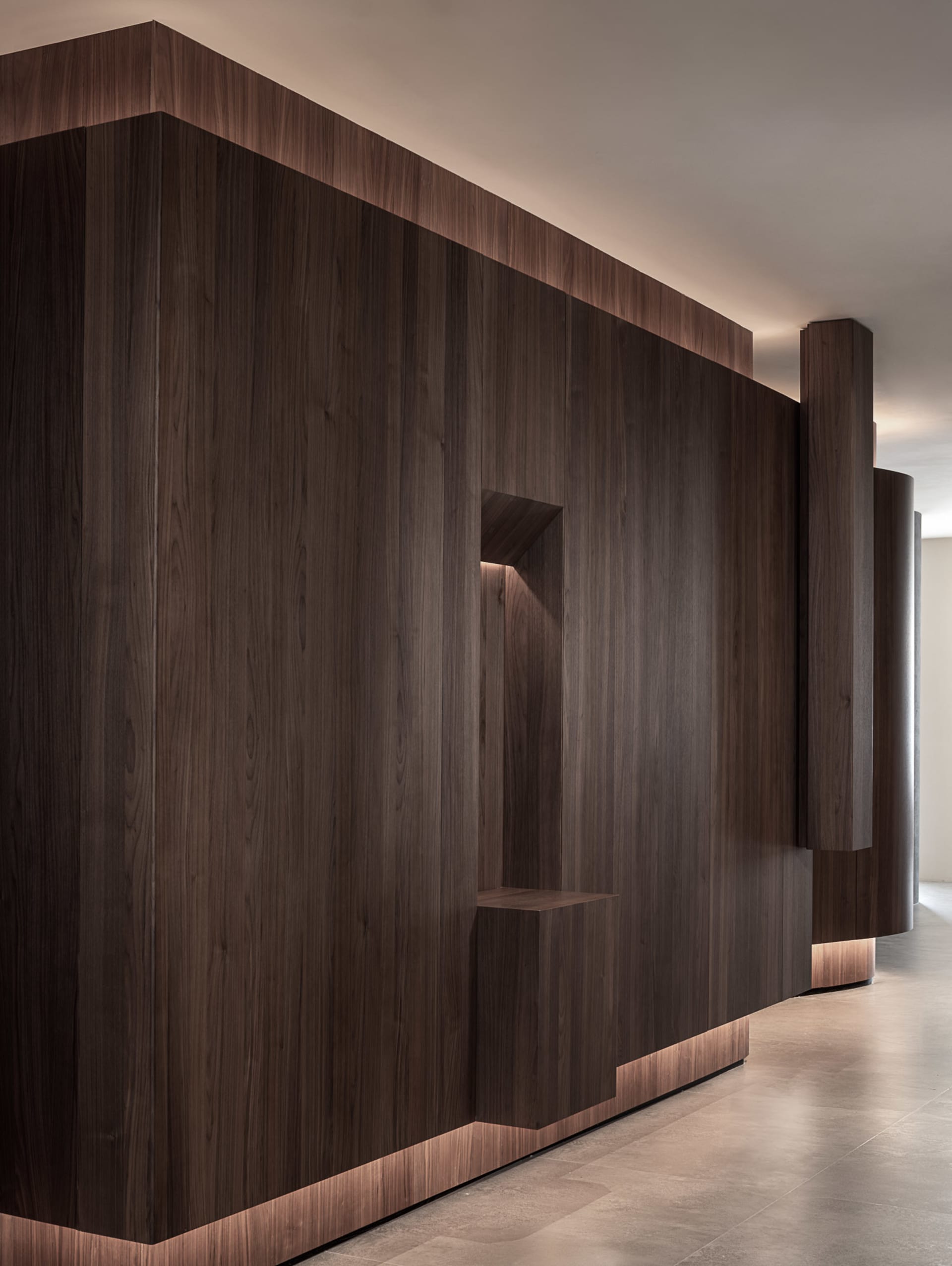 Sophisticated Living Room Design 3