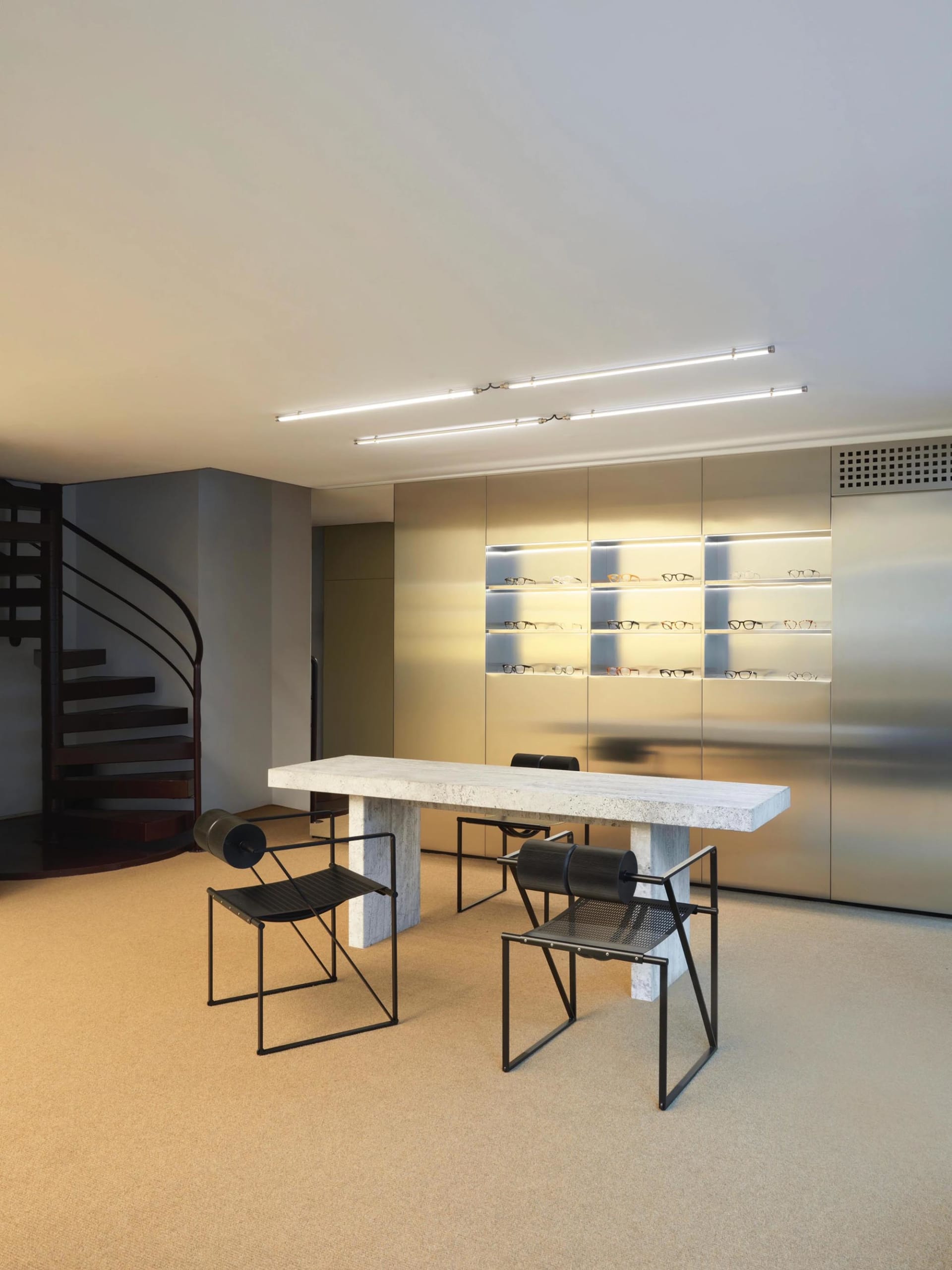 Minimalist Retail Concept 4