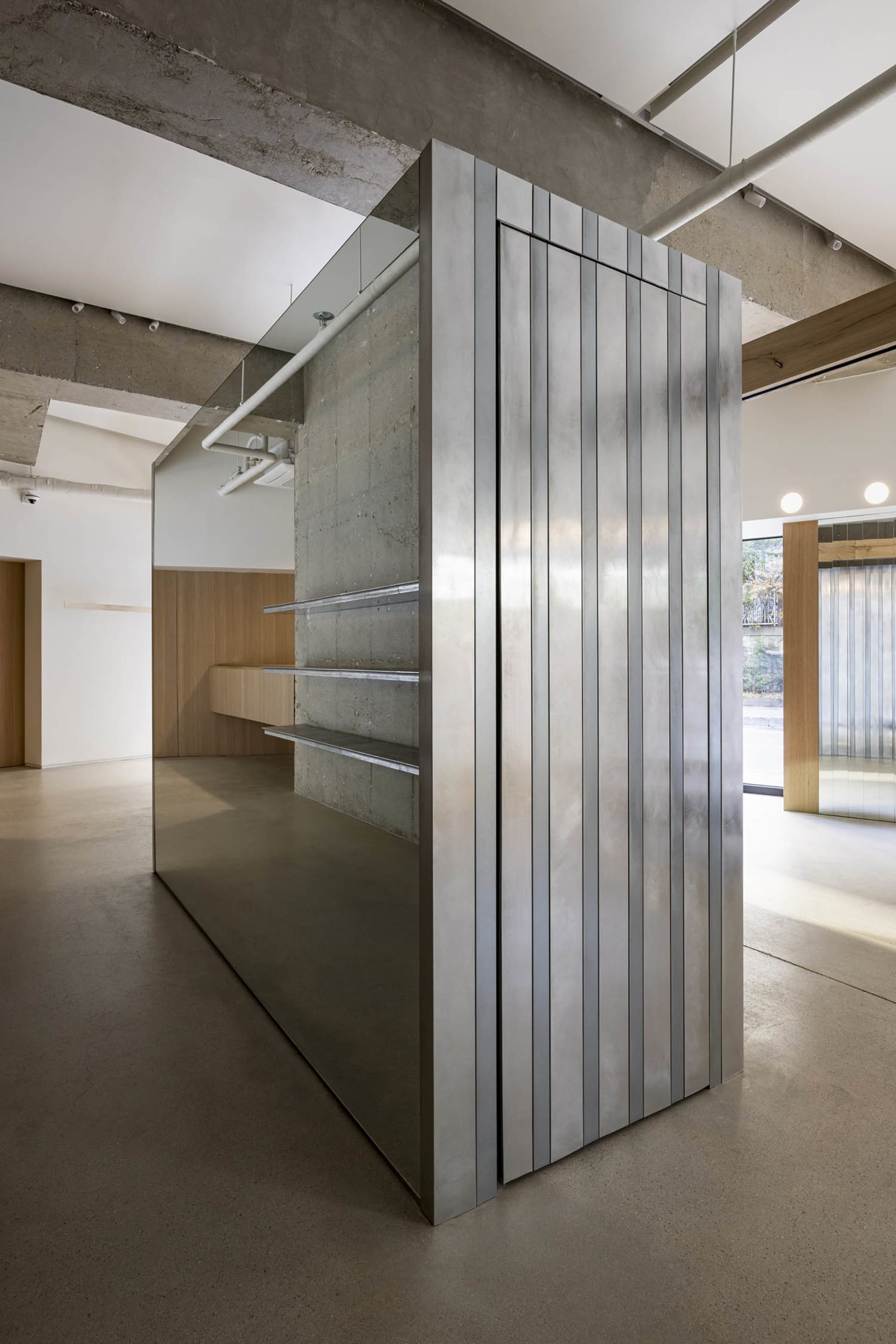 Sophisticated Retail Design 4