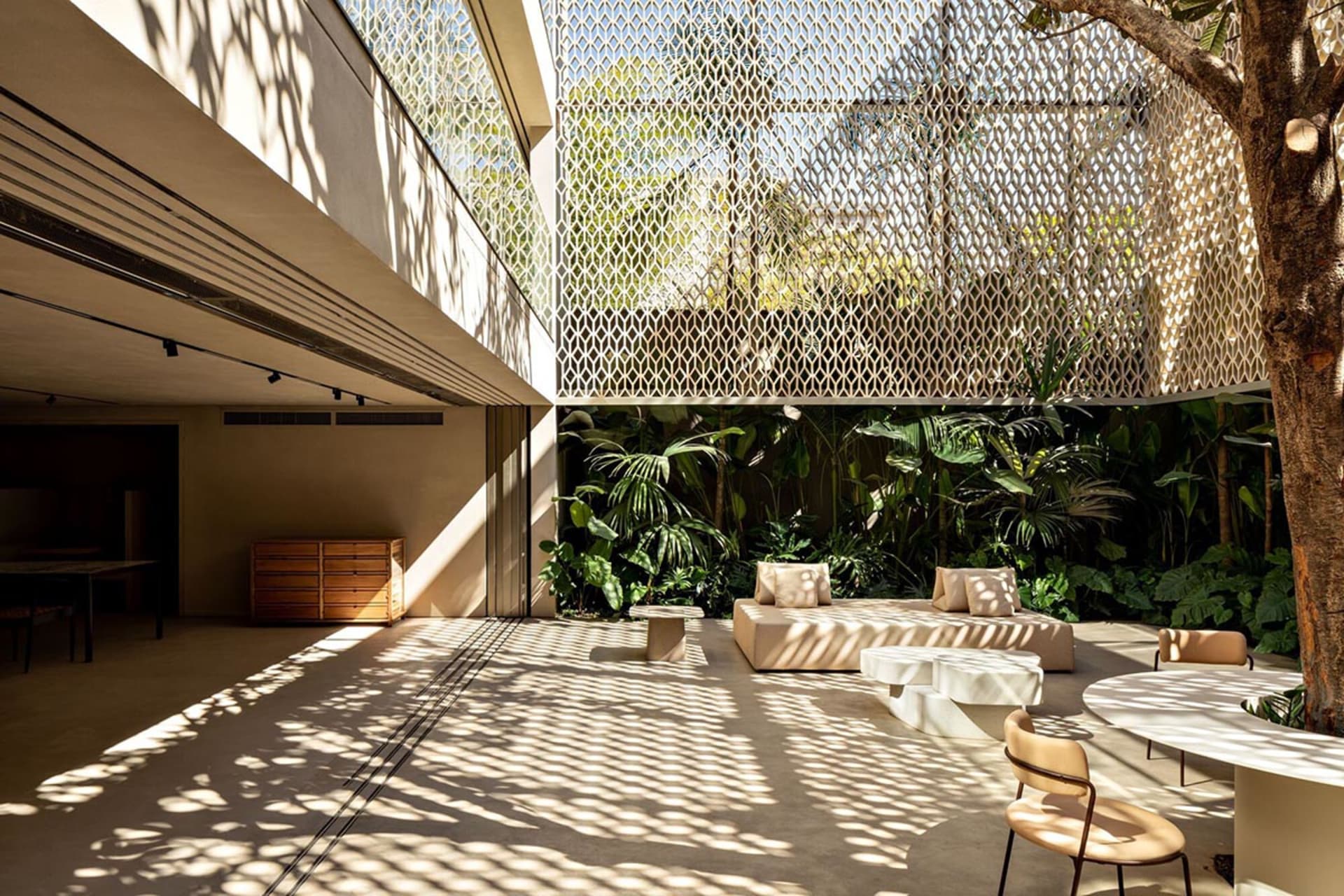 Modern Dining Interior 4