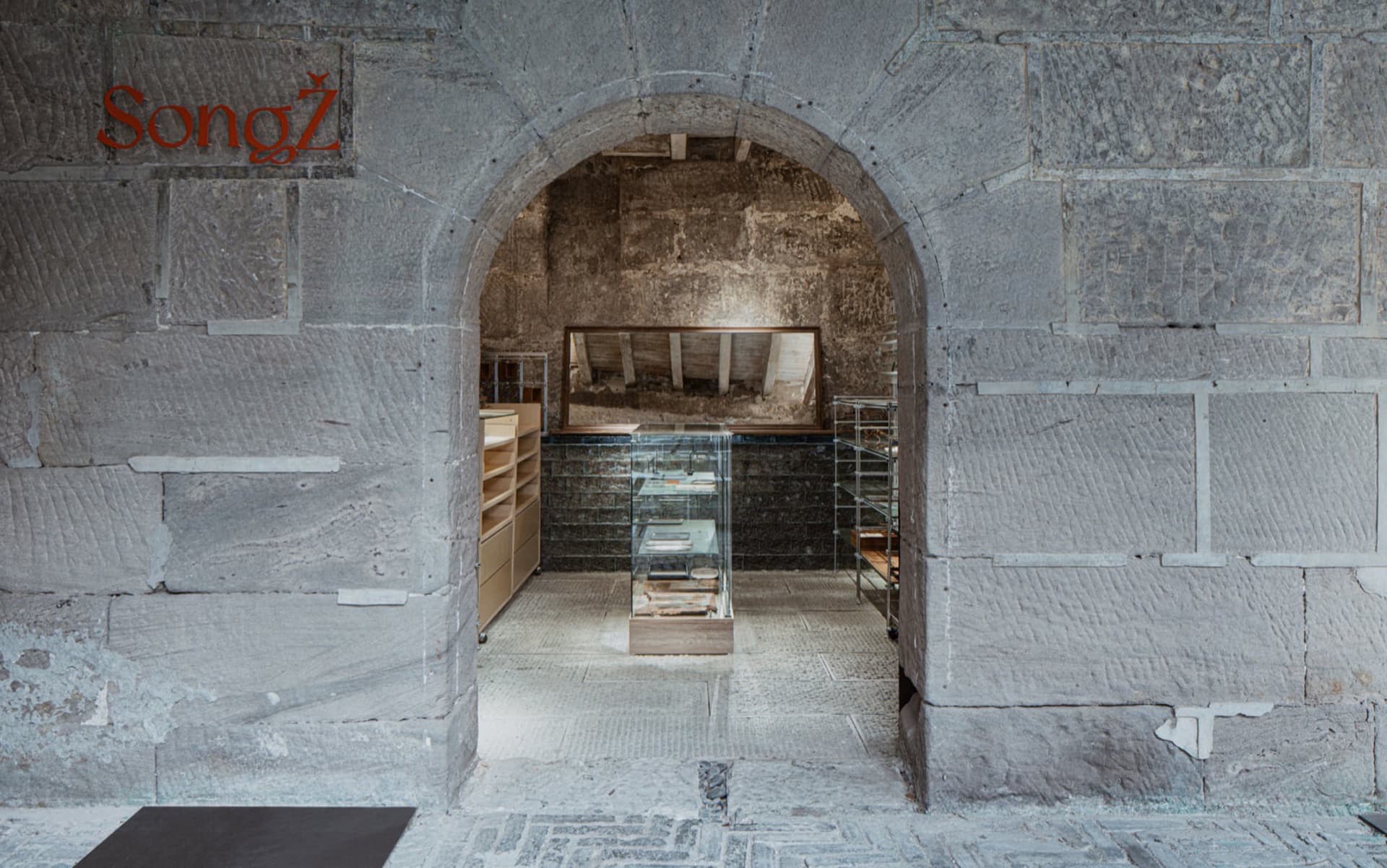 Minimalist Retail Design 4