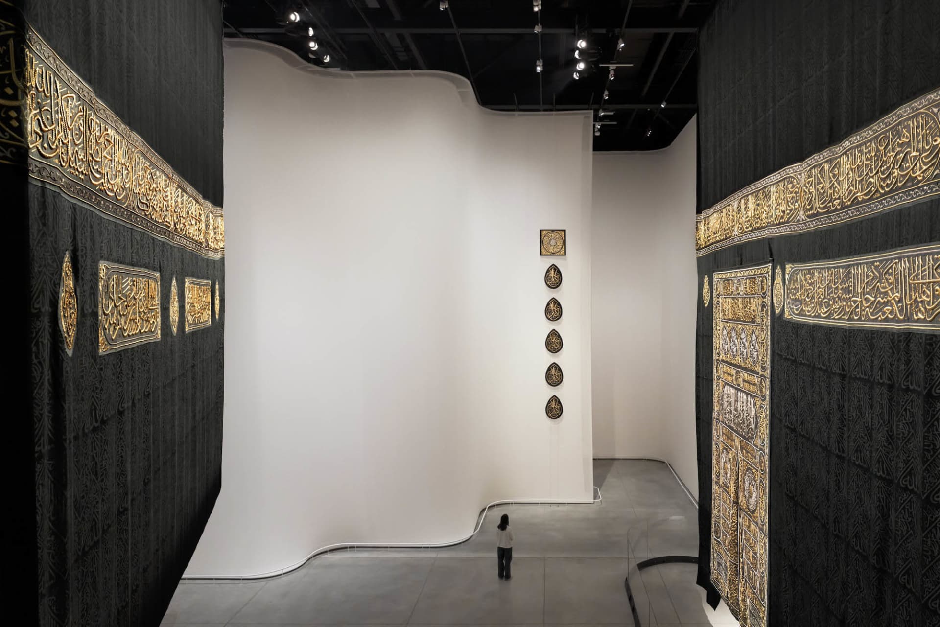 Contemporary Floor Plan Design 4