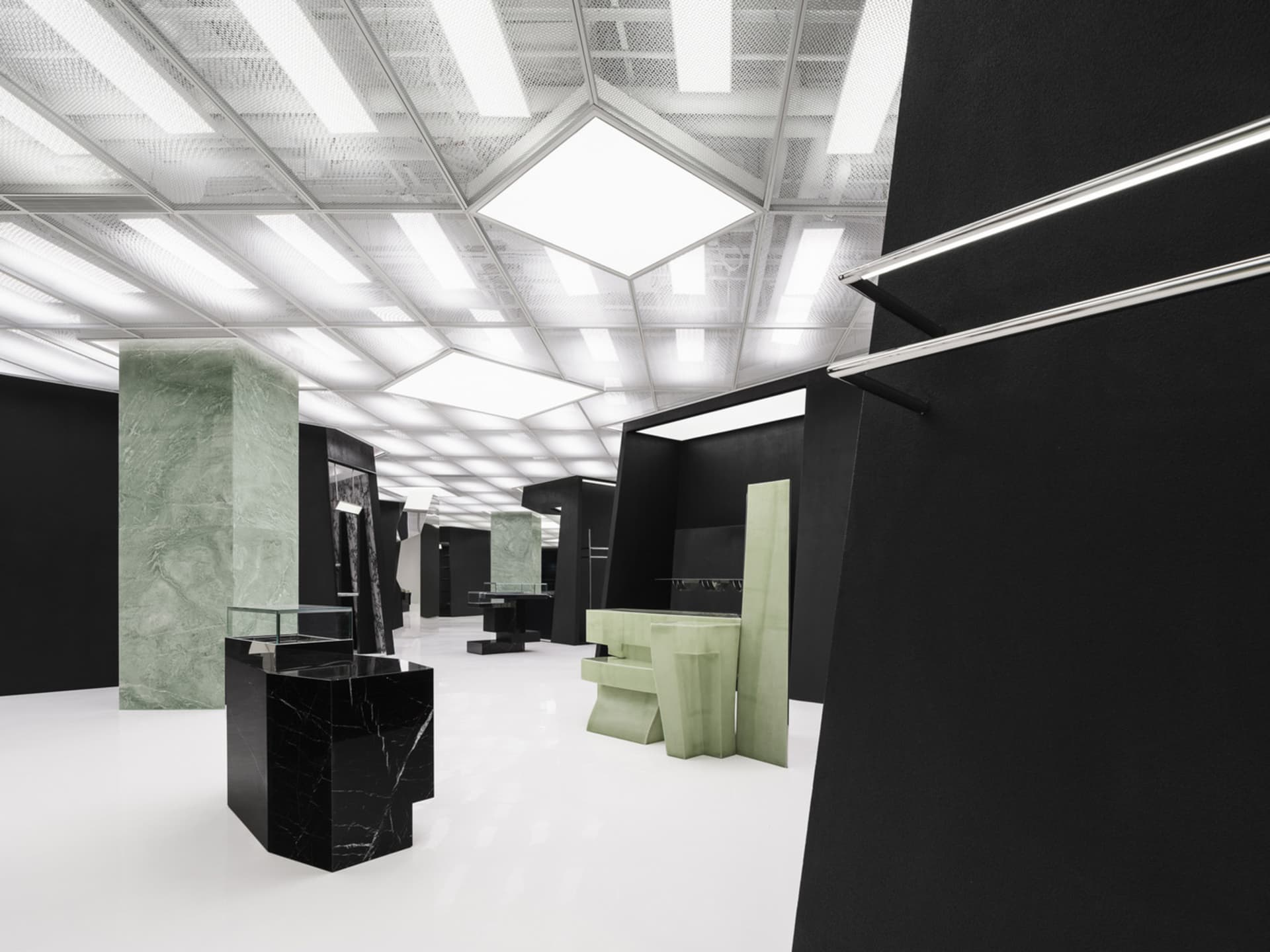 Stunning Retail Space 3