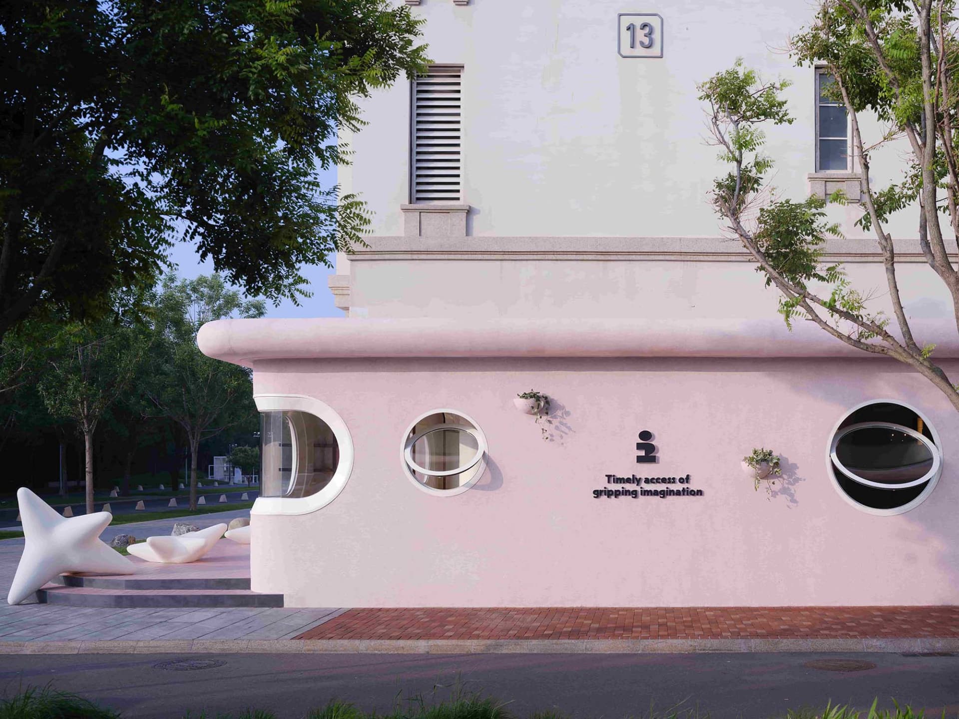 Luxurious Retail Project 3