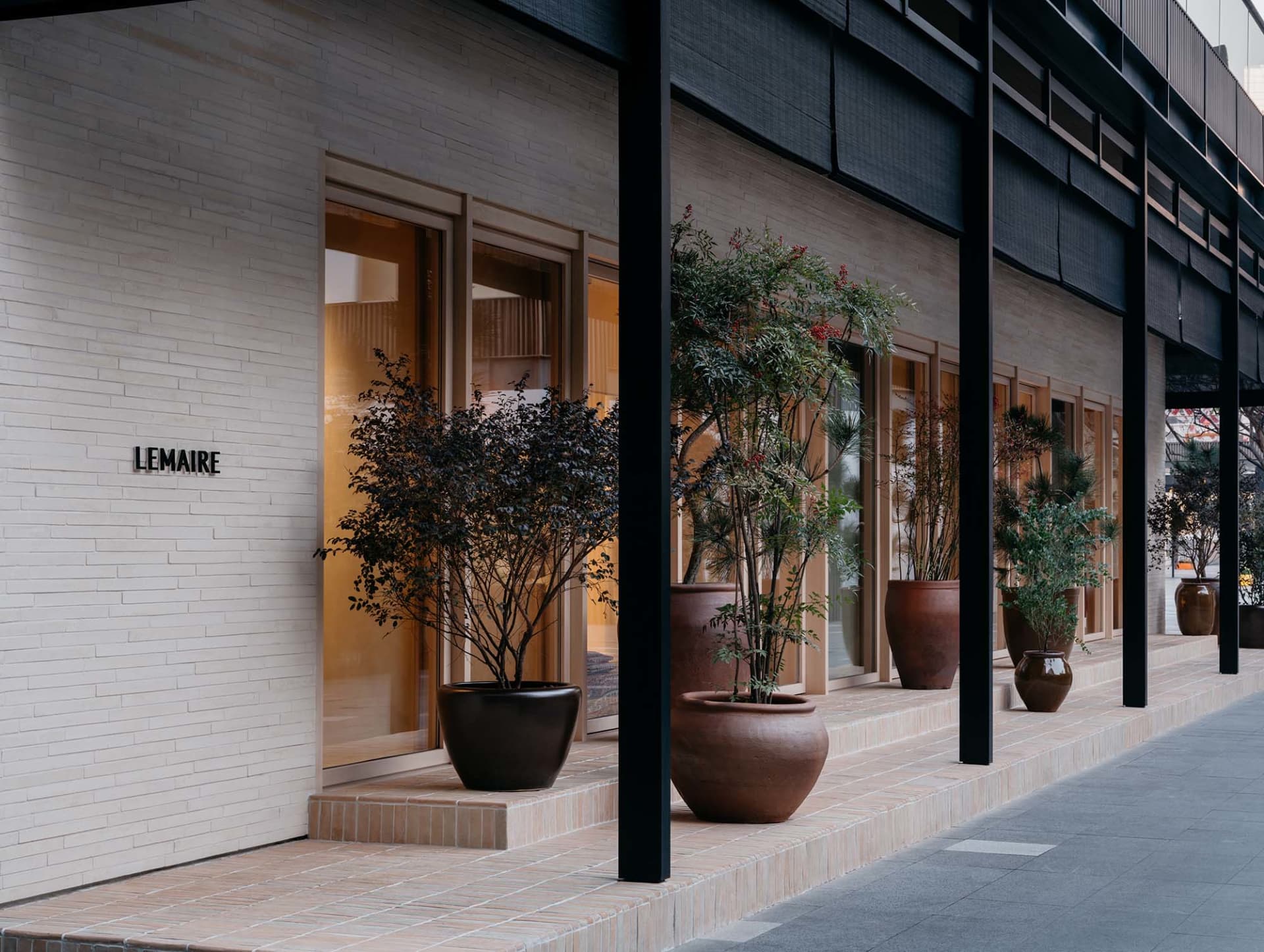 Contemporary Retail Concept 1