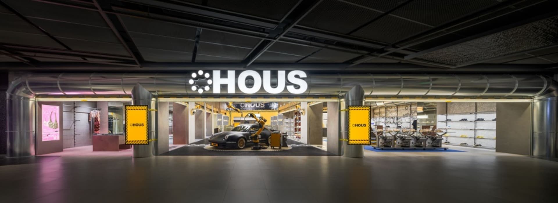 Contemporary Retail Interior 2