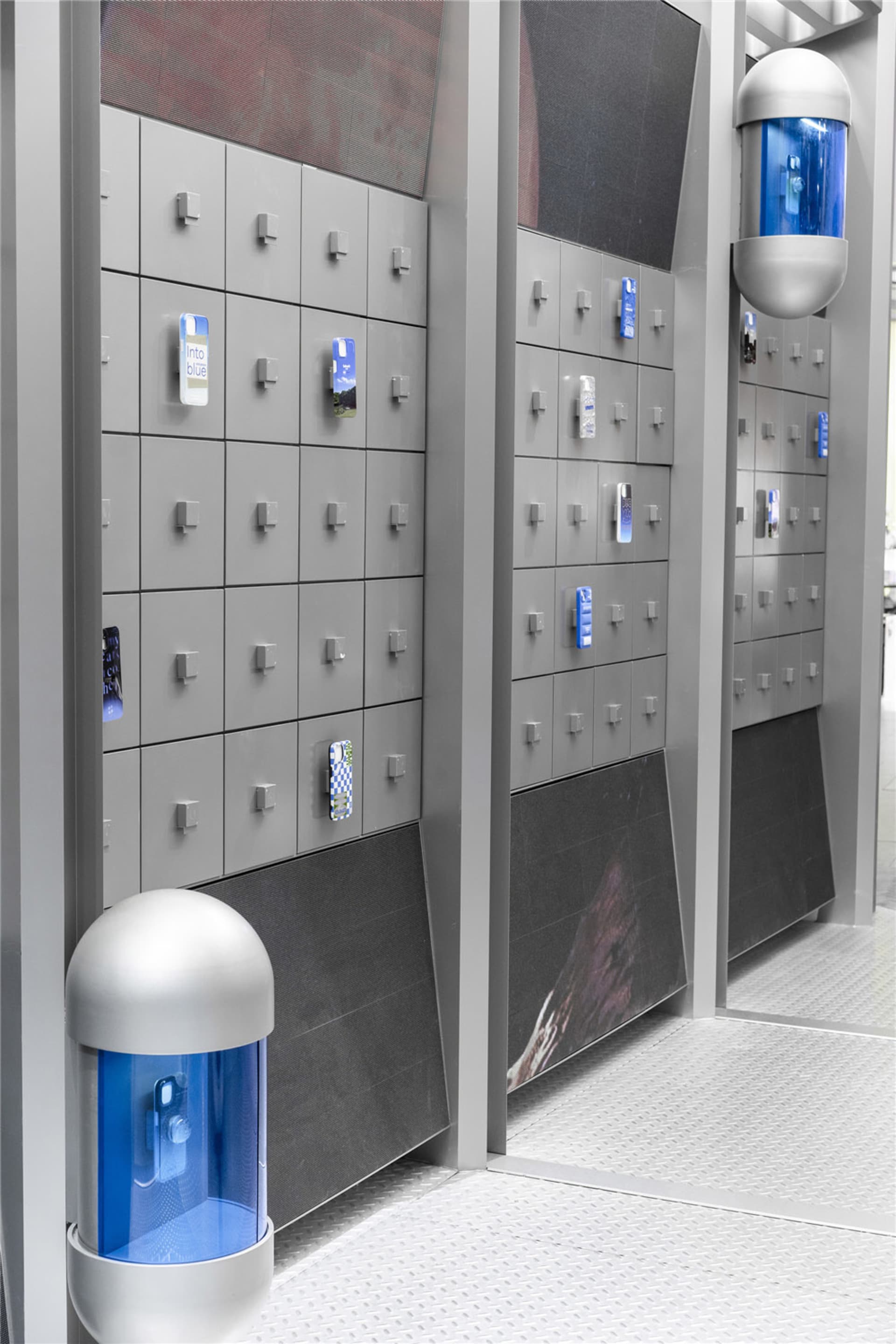 Industrial storage lockers made of metal and plastic