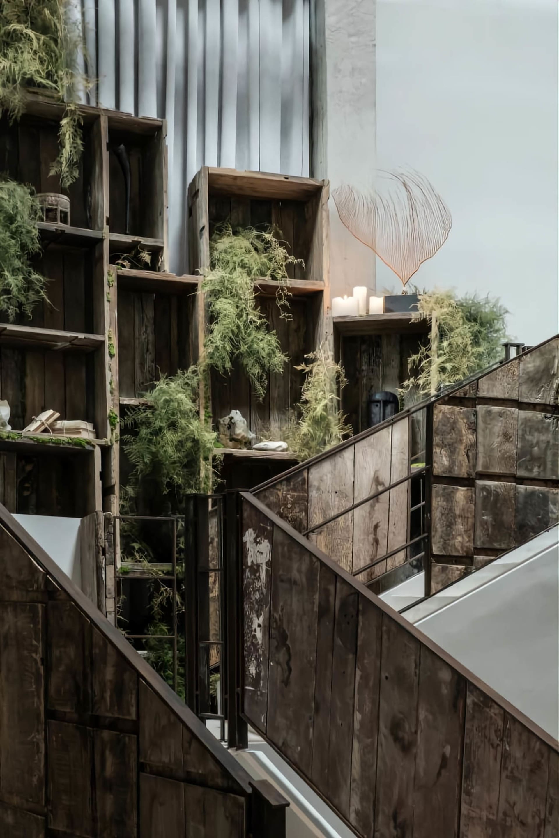 Industrial designed space with wooden and metallic elements