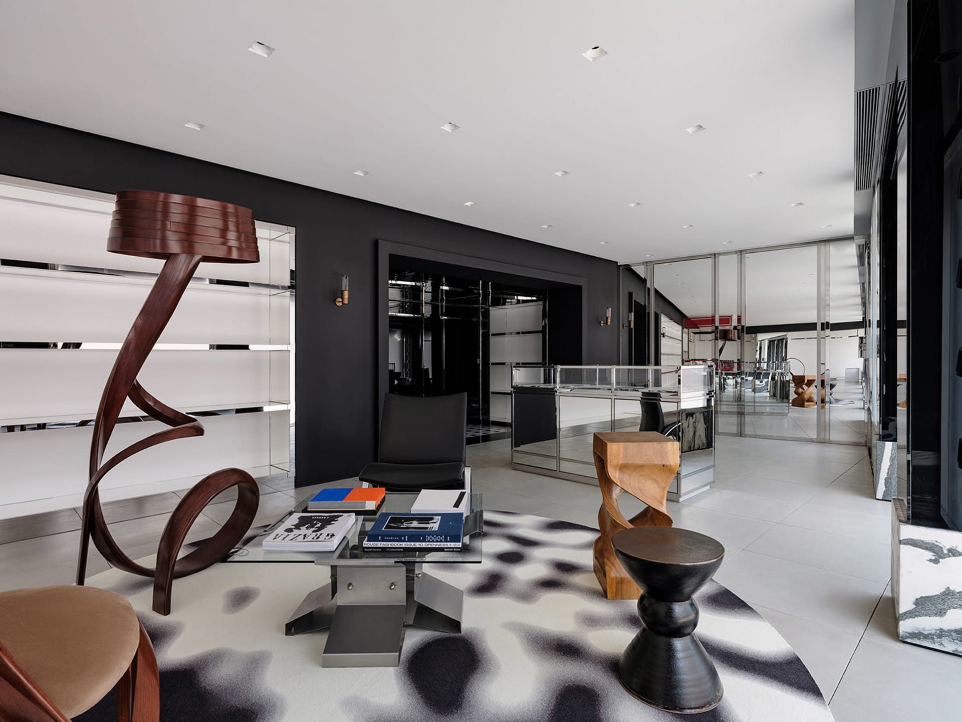 Luxurious Retail Interior 2