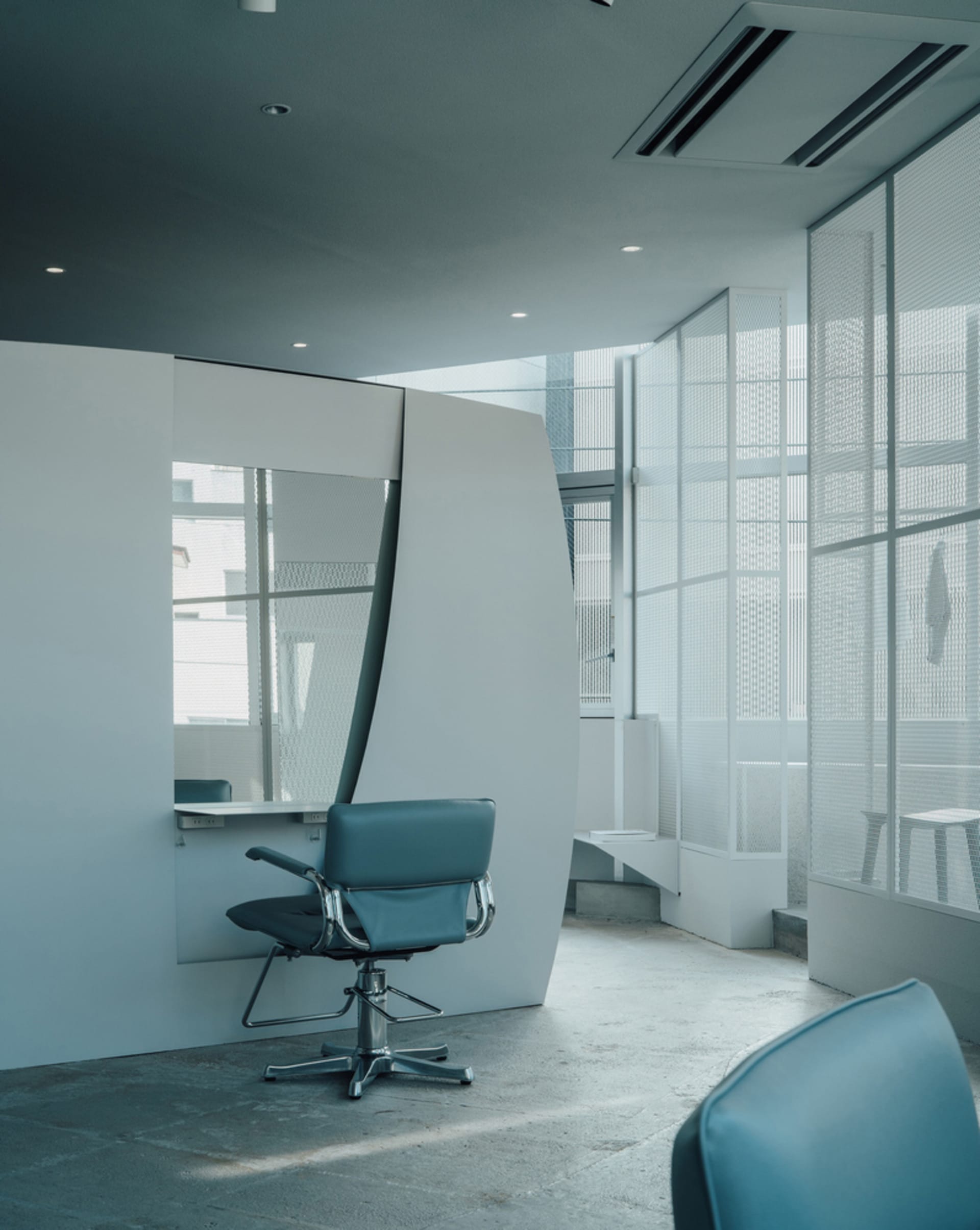 Minimalist Office Project 4