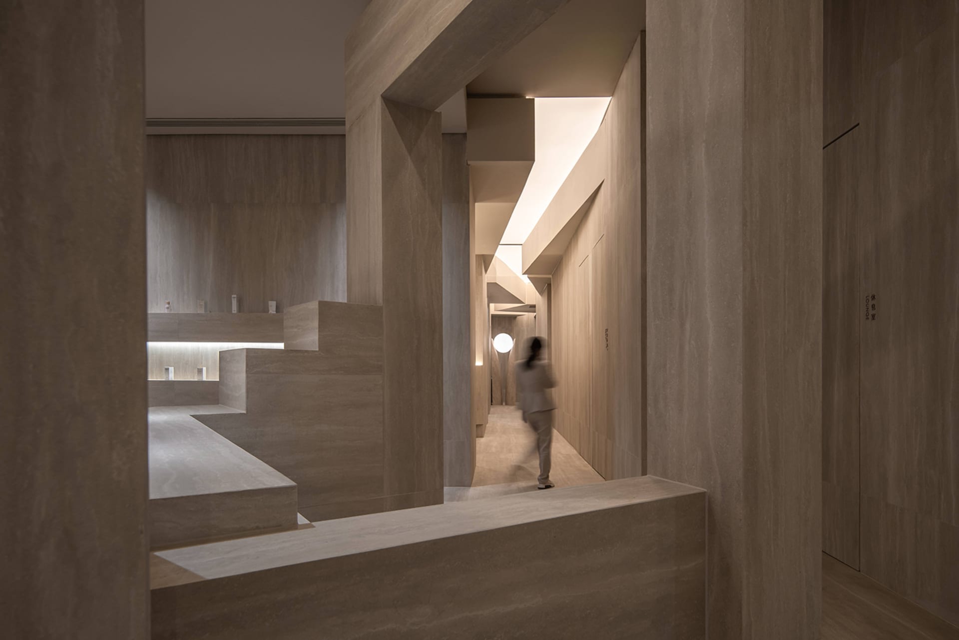 Luxurious Retail Collection 1