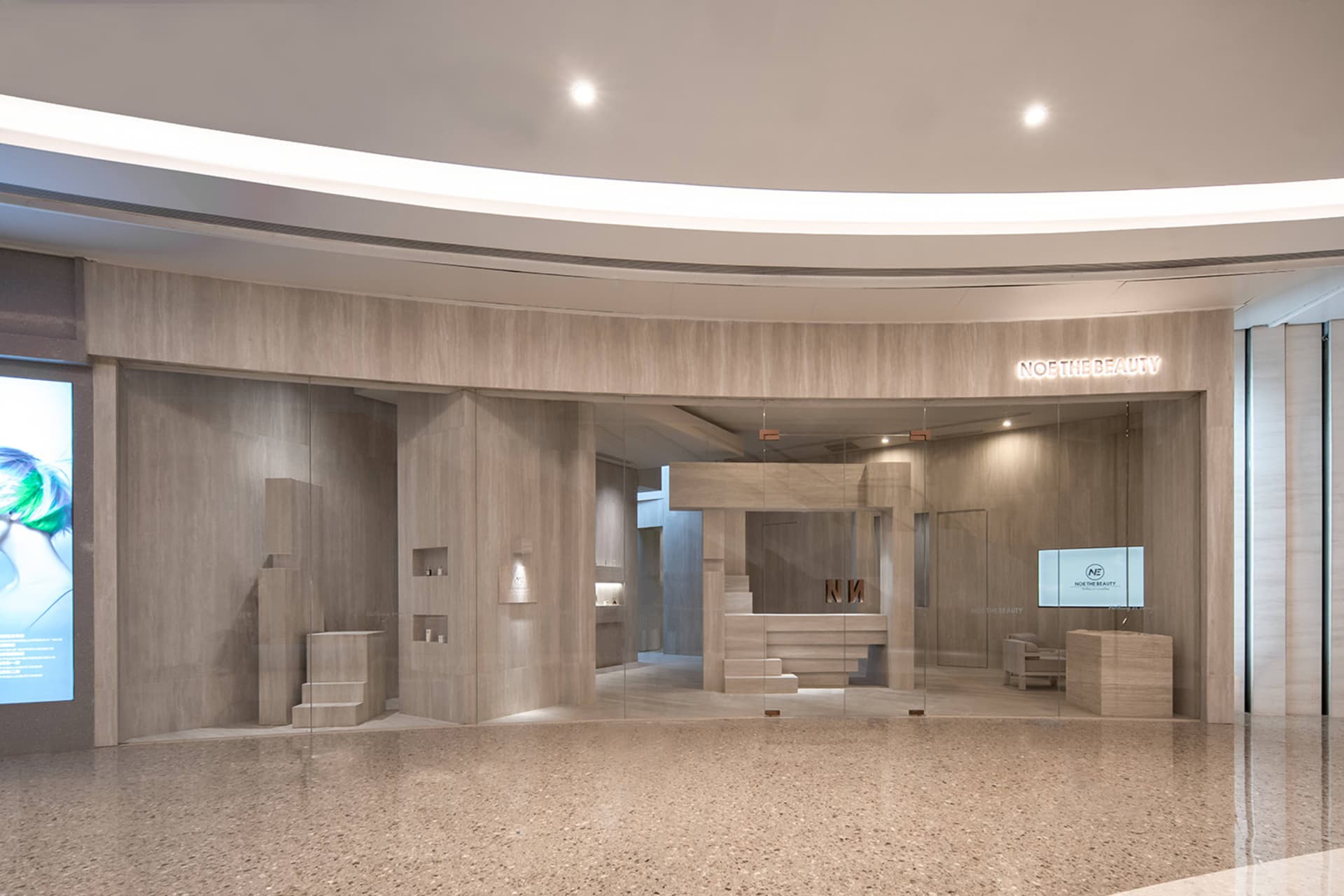 Luxurious Retail Collection 4