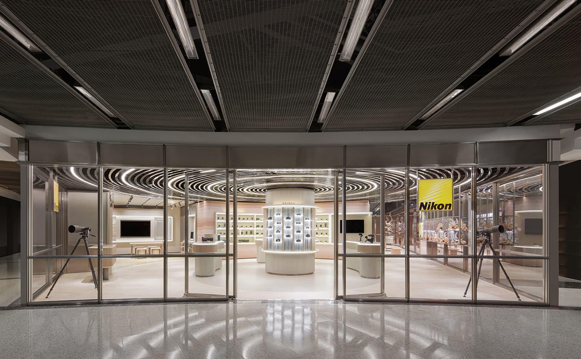 Chic Retail Collection 1