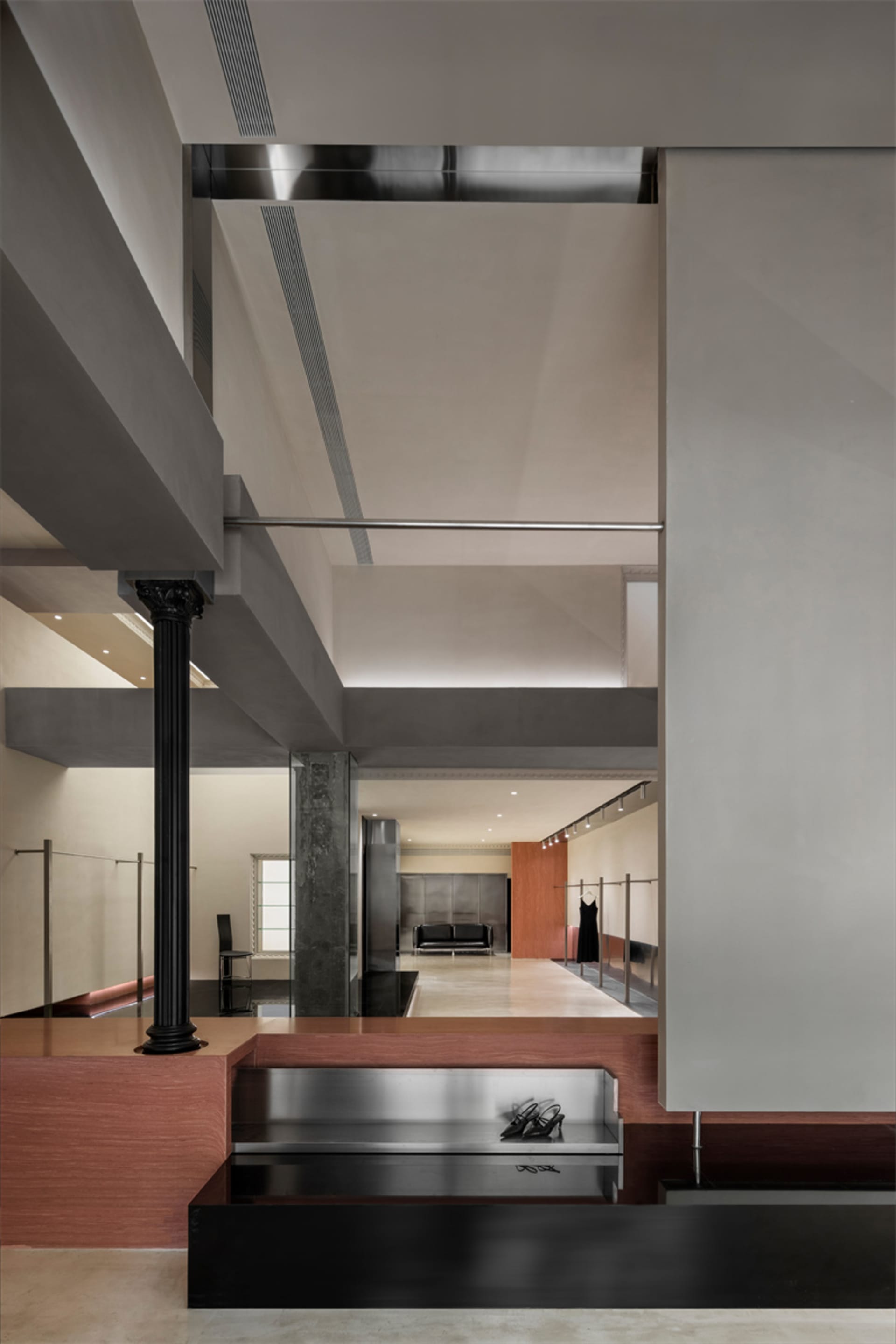 Luxurious Retail Interior 4