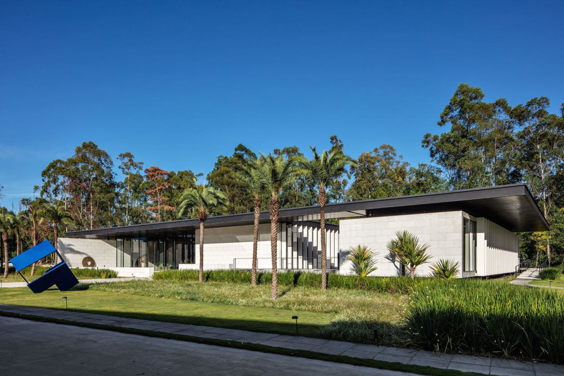 Chic Exterior Design 2