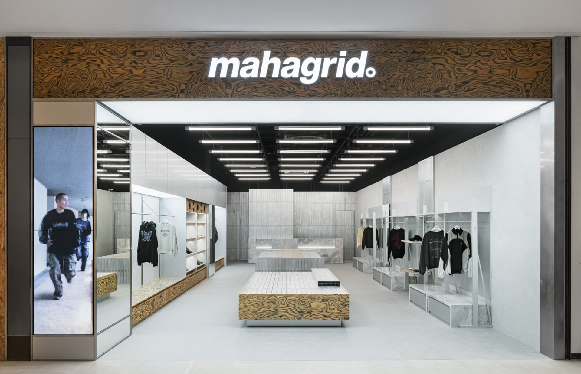 Elegant Retail Space 2