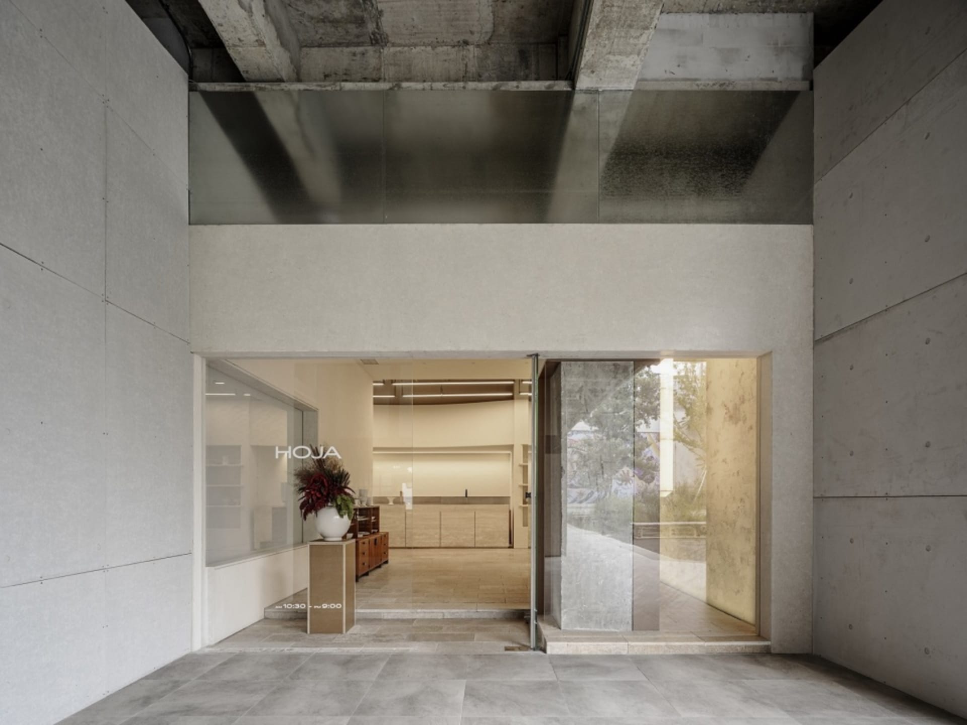 Stunning Retail Interior 2