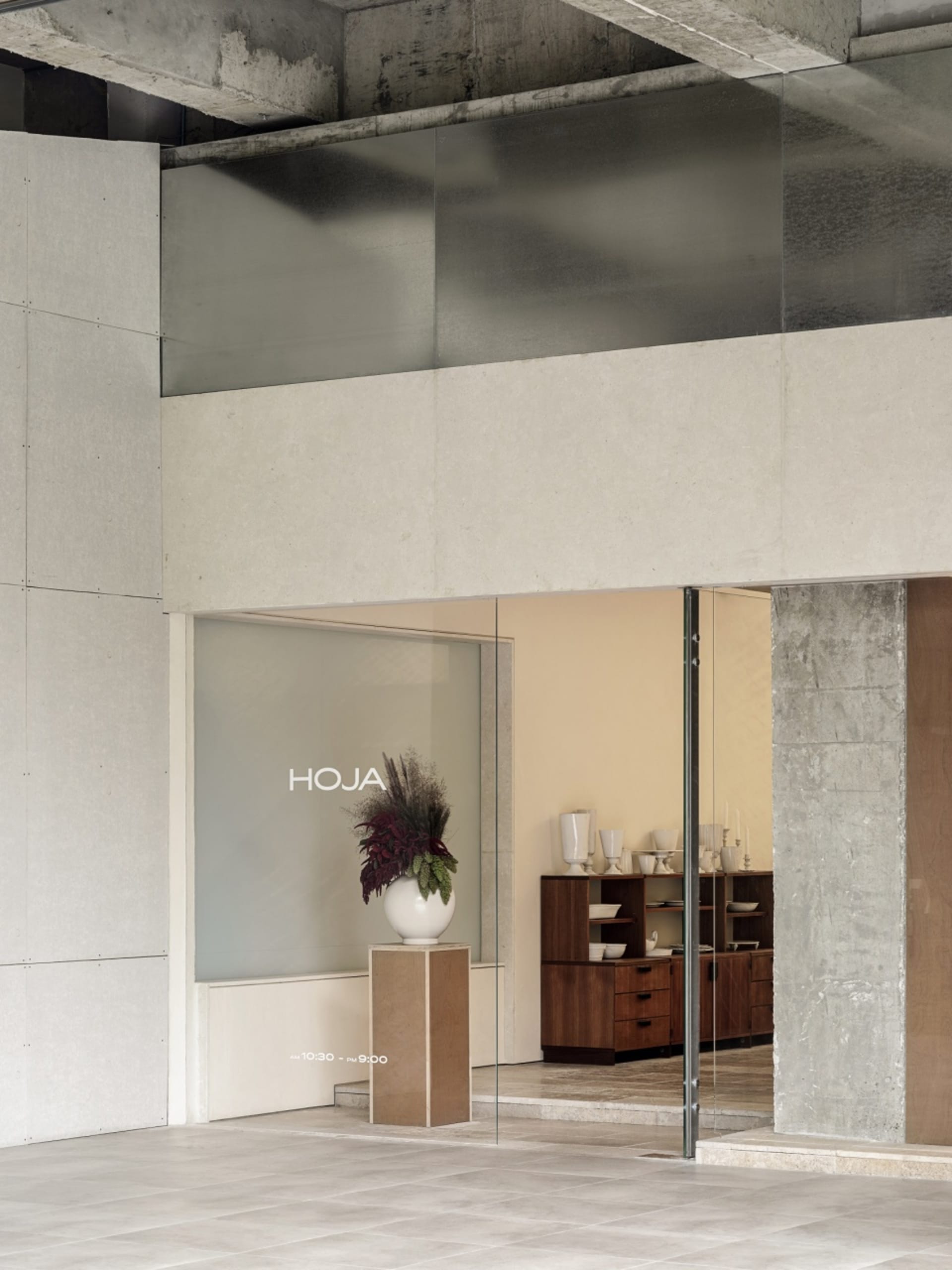 Stunning Retail Interior 1