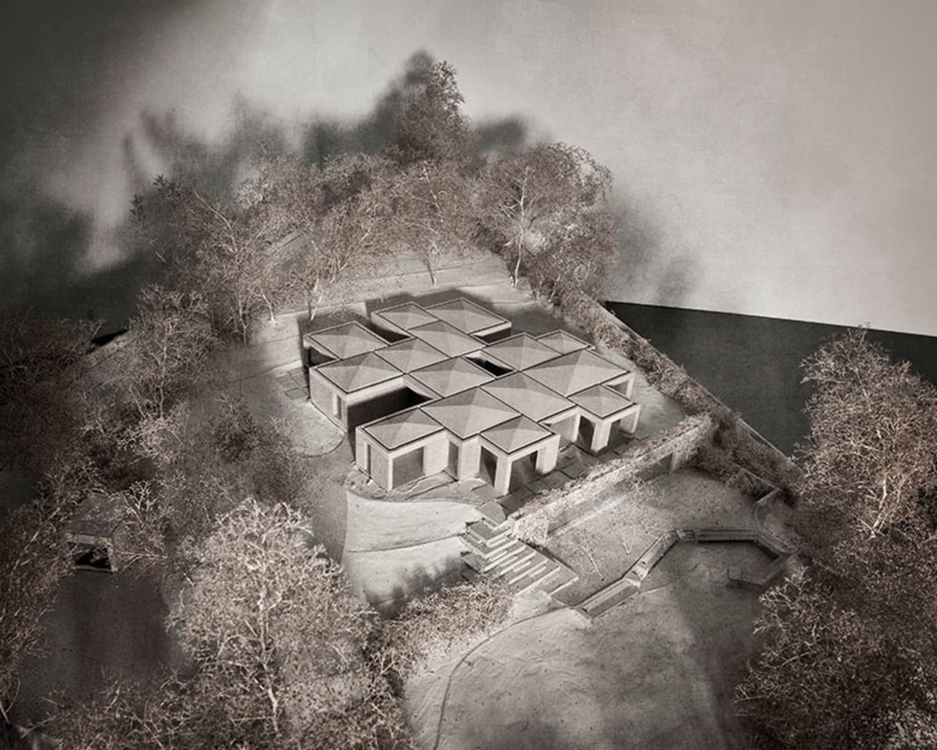 一張現代住宅建築平面圖,採用混凝土結構與開放空間設計。