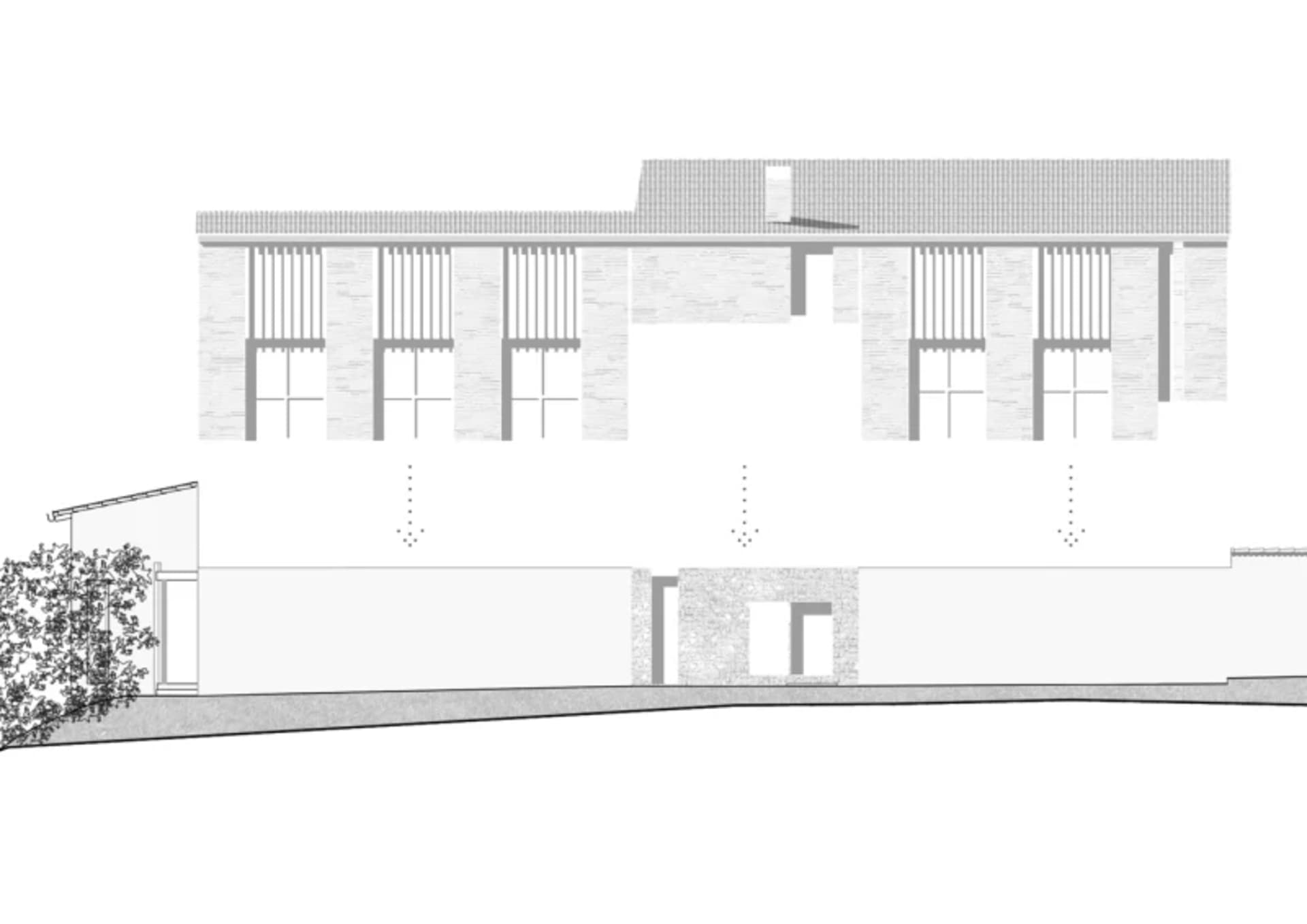 住宅橫剖面圖,展示樓層平面、建材與結構。